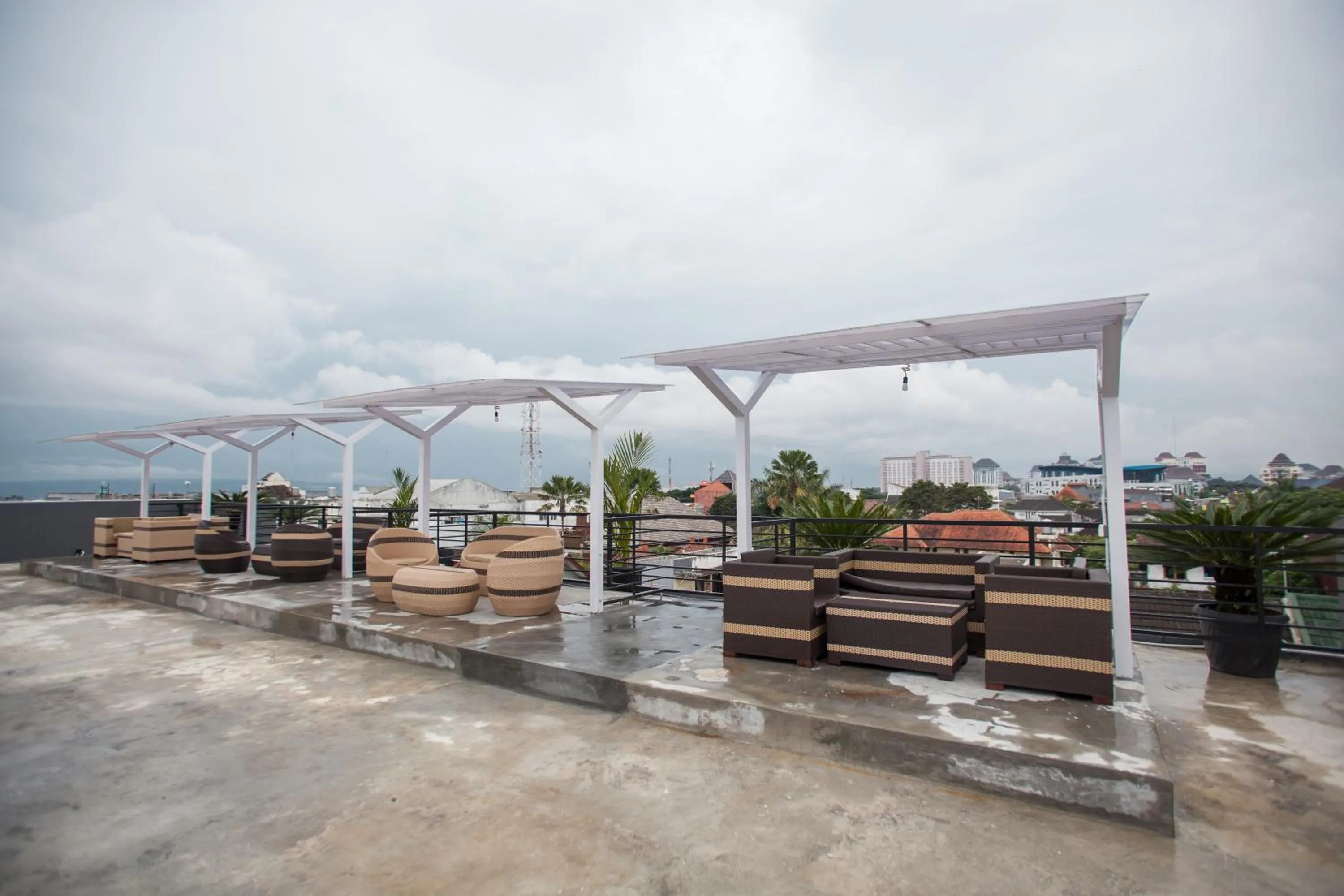 Patio in RedDoorz Plus near Politeknik Negeri Malang