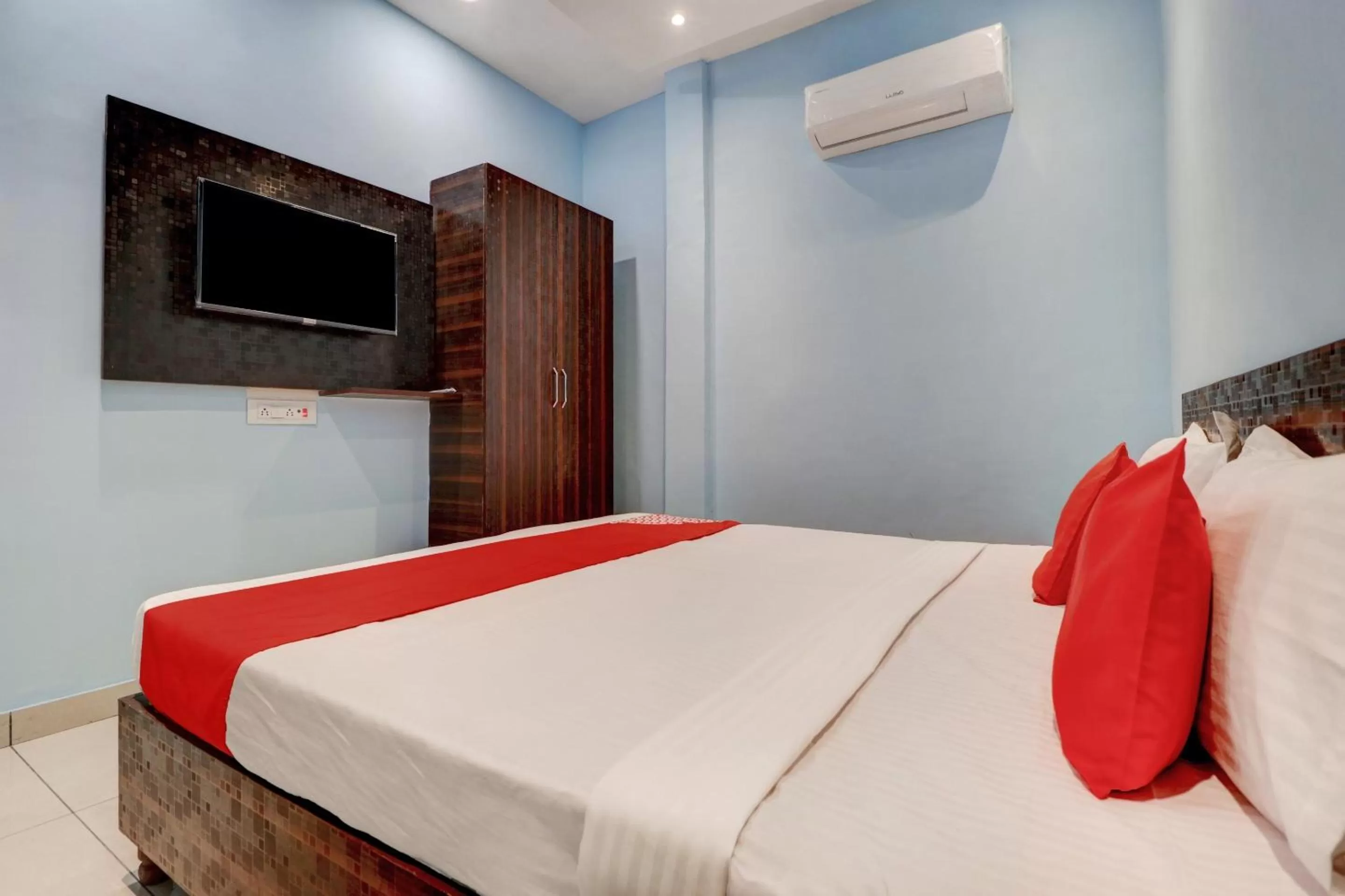 Bedroom, Bed in OYO Flagship 77562 Hotel Kabir