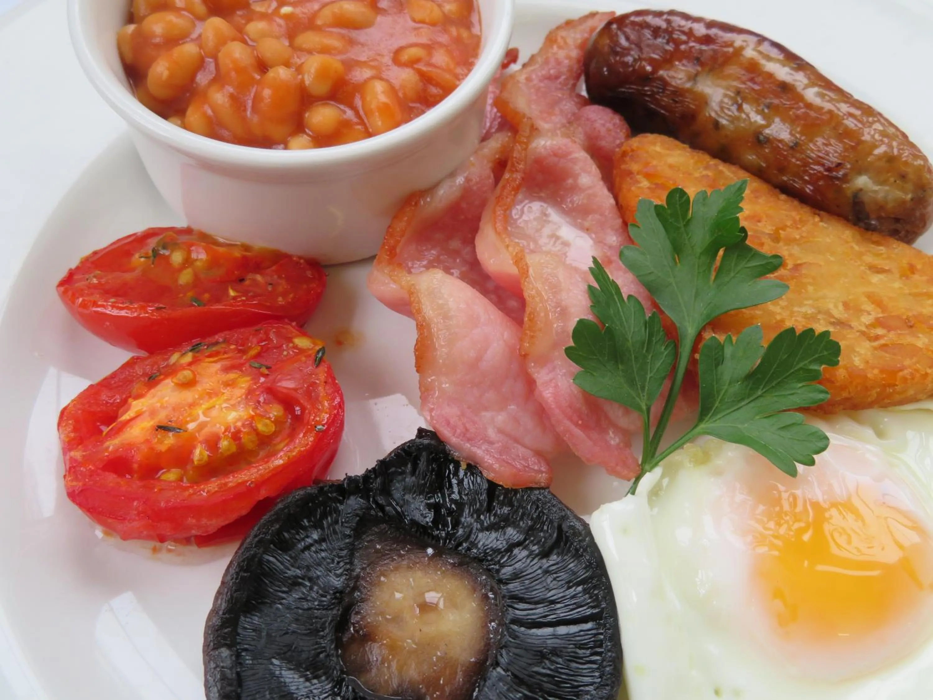 Restaurant/places to eat in Ommaroo Hotel