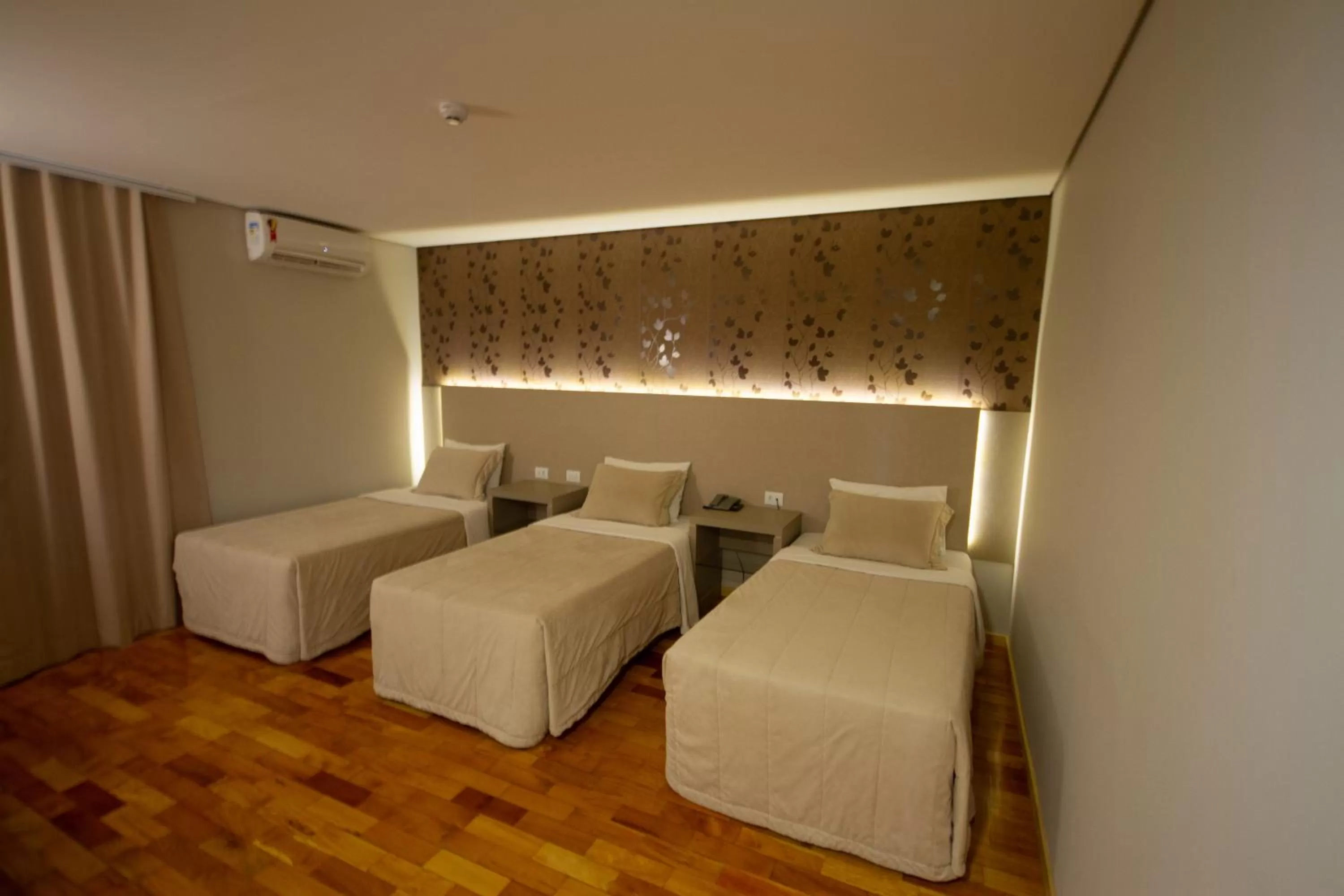 Bed in Grand Carimã Resort & Convention Center