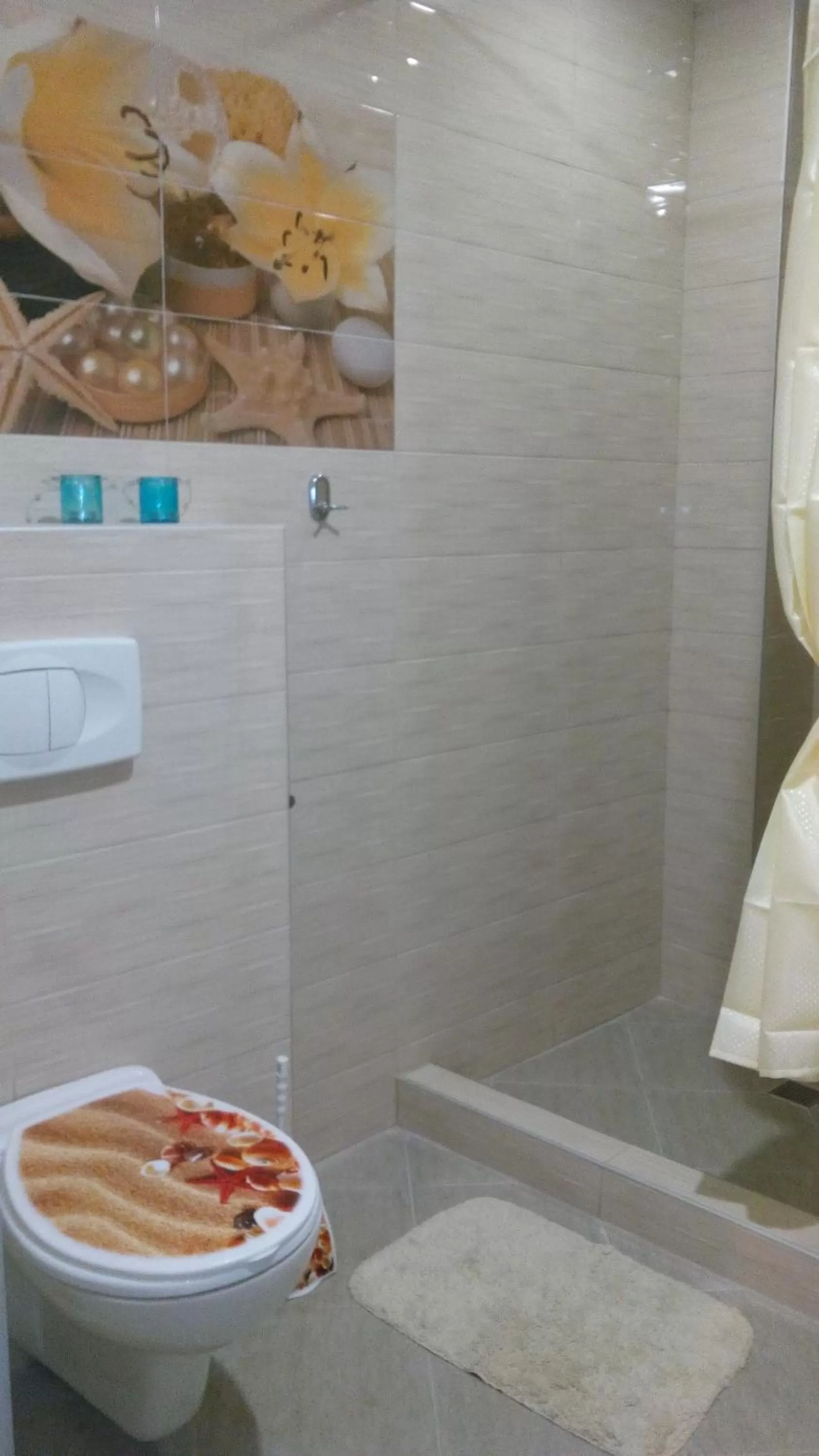 Bathroom in White Rose Family Guest House