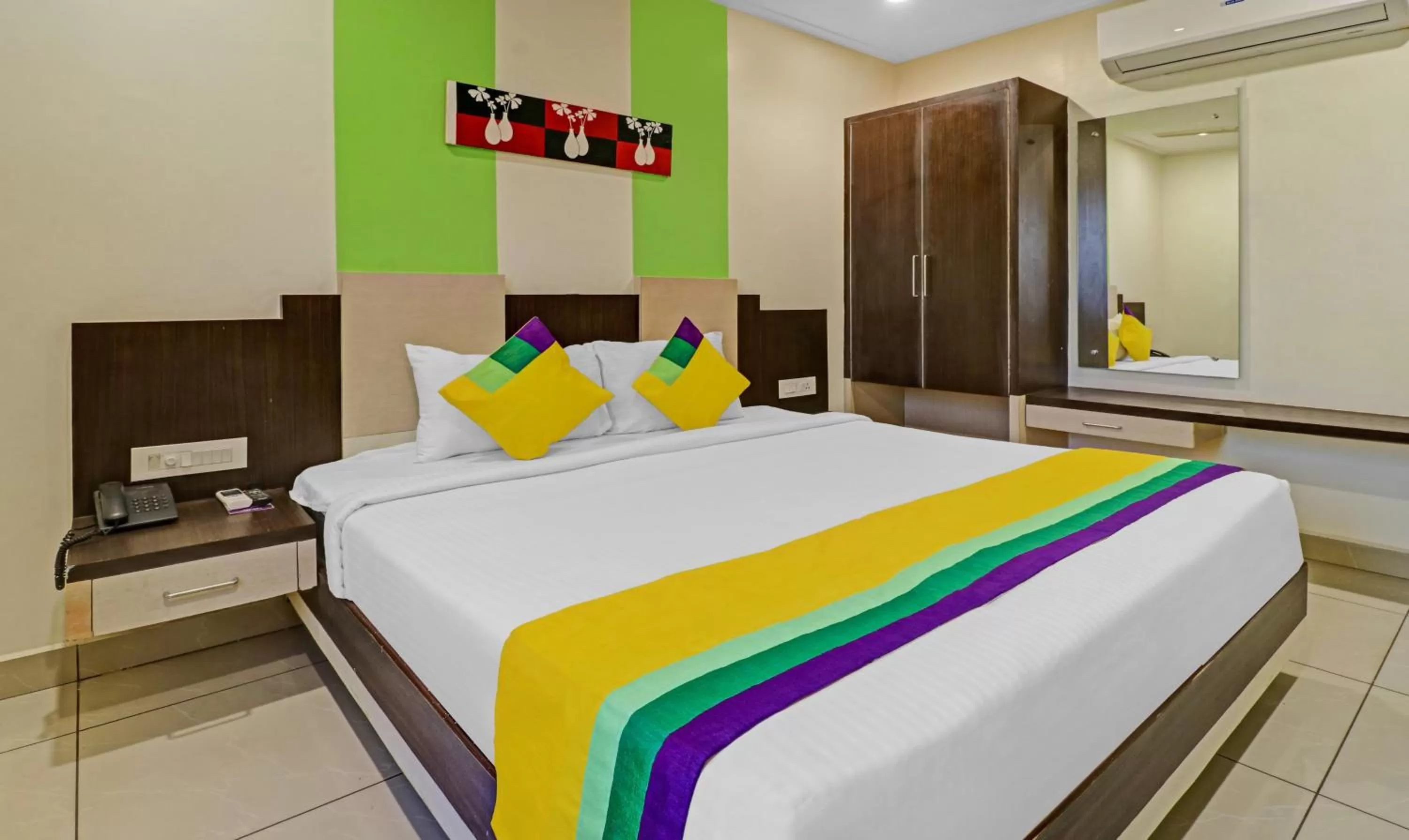 Bed in Itsy By Treebo - G Square