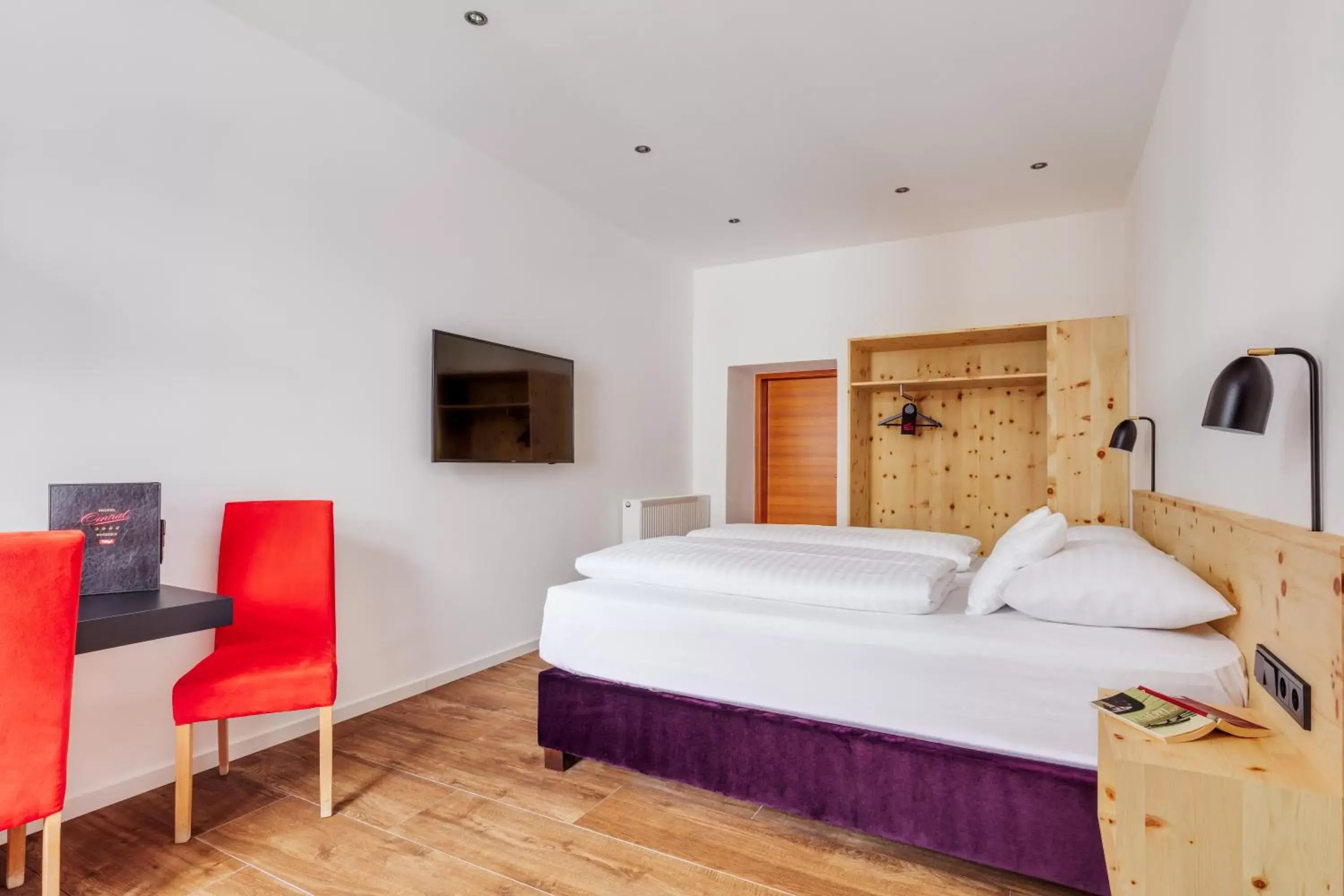 Superior Double Room in Hotel Central Superior Double Room in Hotel Central