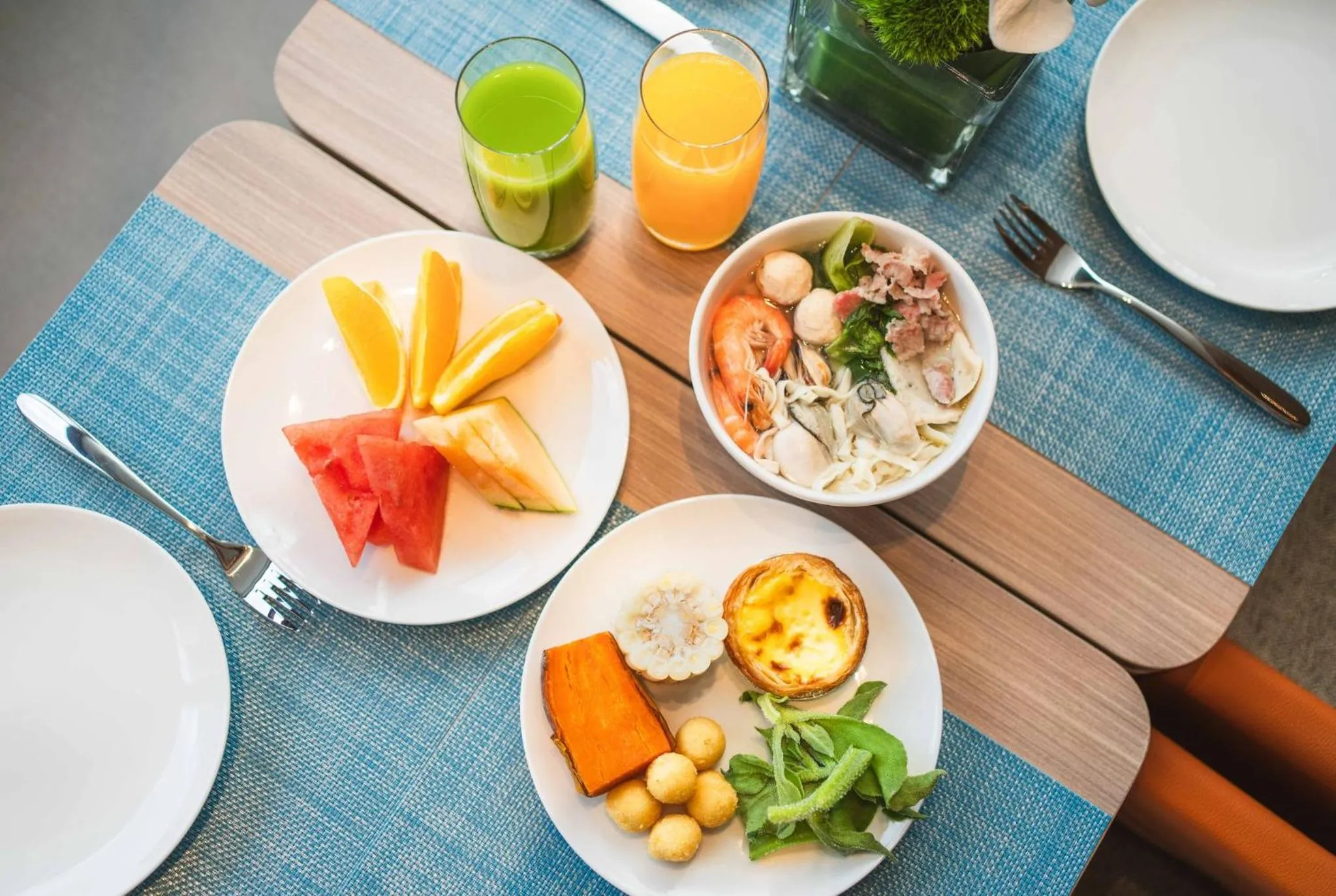 Restaurant/places to eat in Holiday Inn Express Shantou Chenghai