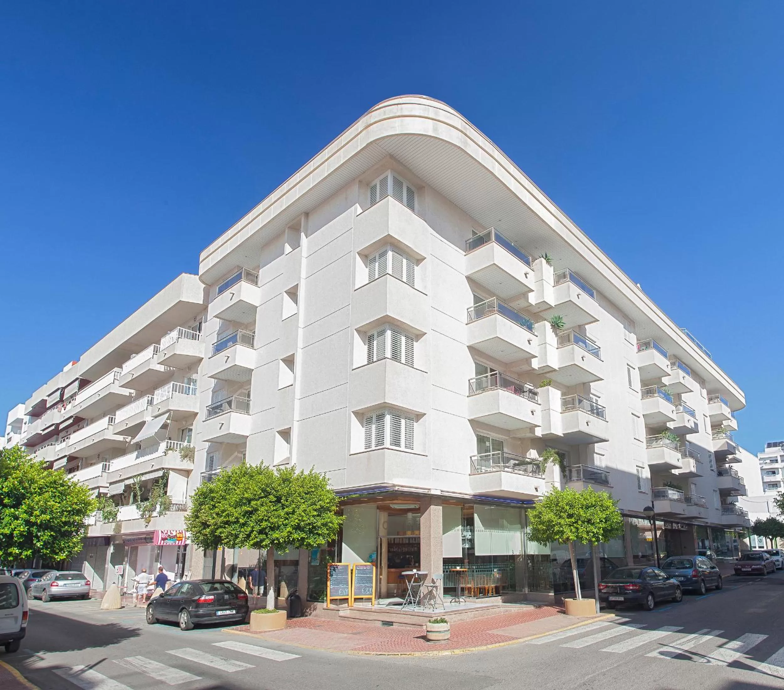 Facade/entrance in Aparthotel Duquesa Playa