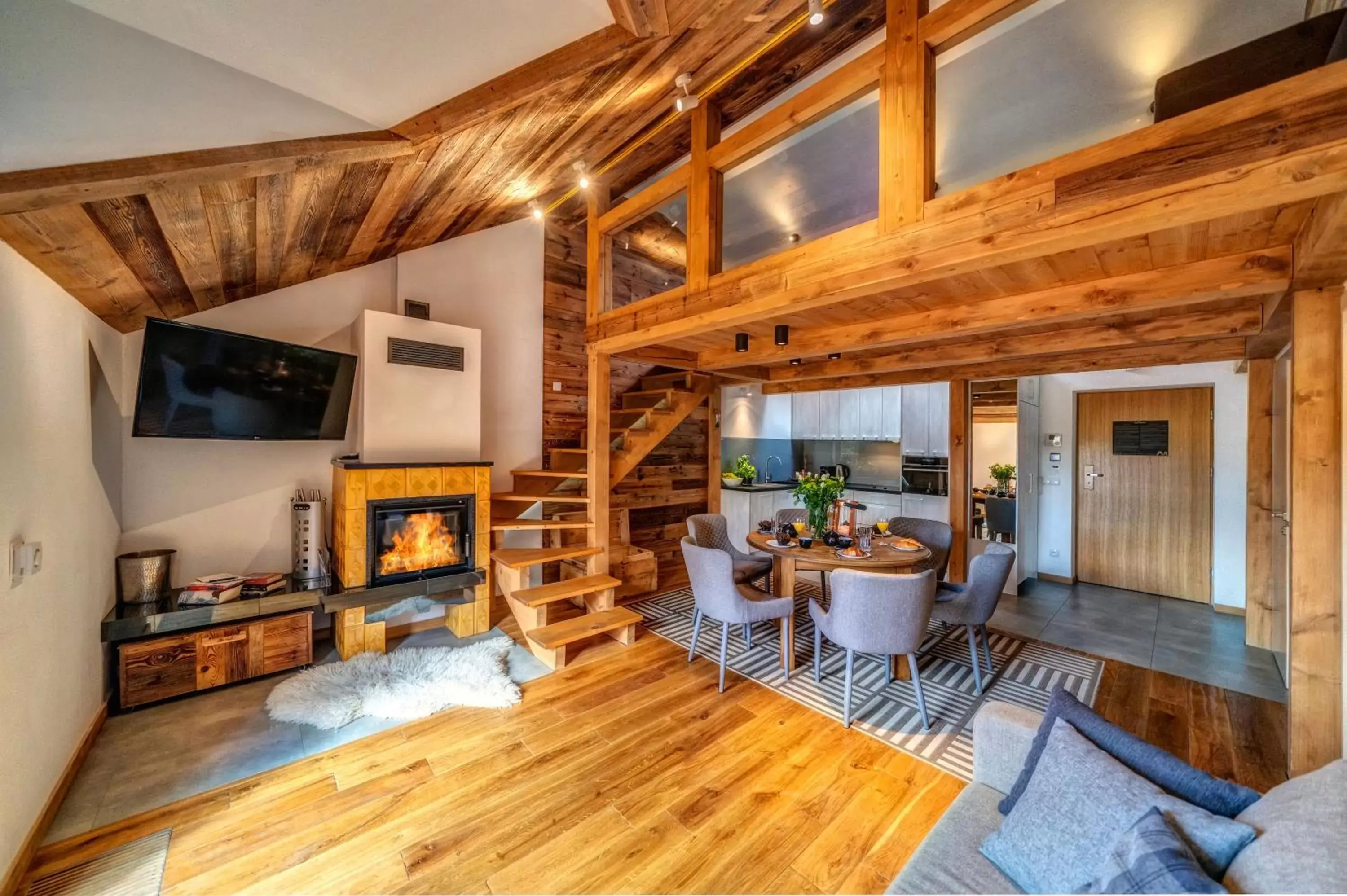 Duplex Apartment - free access to swimming pool and spa facilities in Aparthotel Giewont Duplex Apartment - free access to swimming pool and spa facilities in Aparthotel Giewont