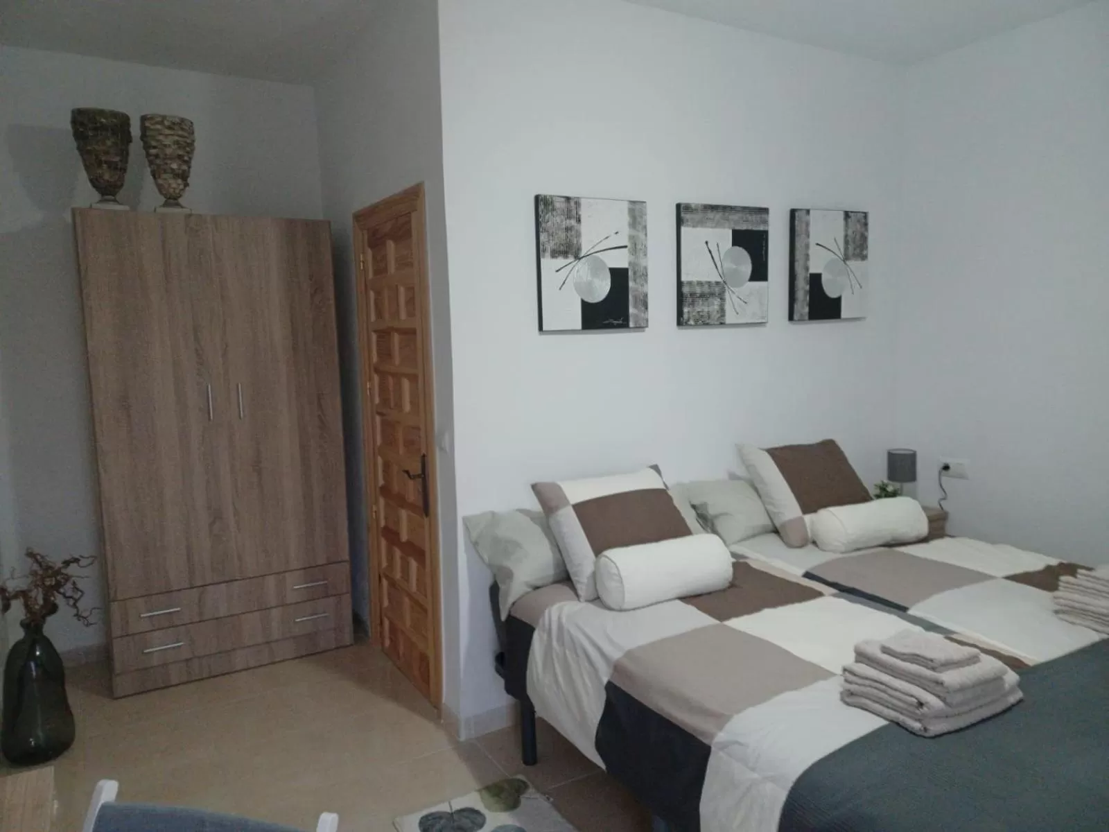 Bed in B&B Casa Blanca Oria