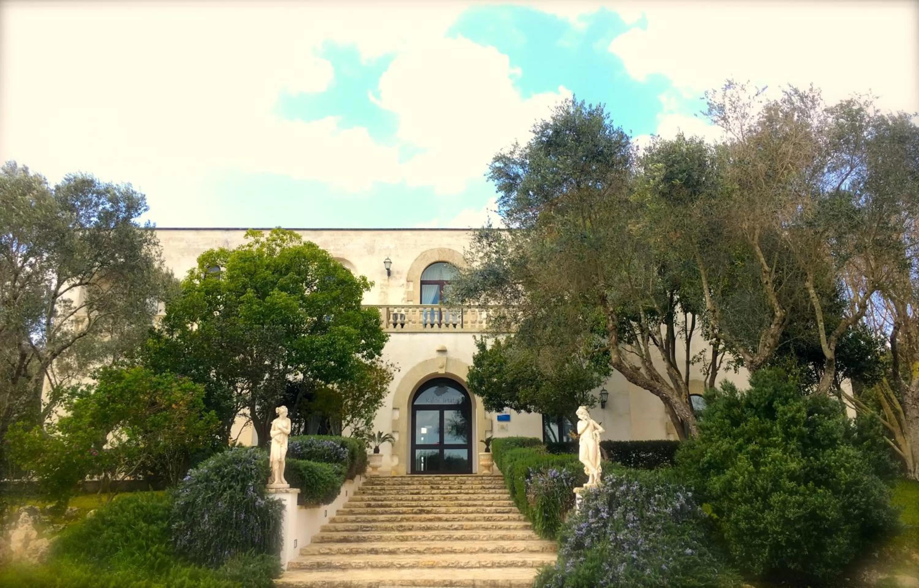 Property Building in Grikò Country Hotel