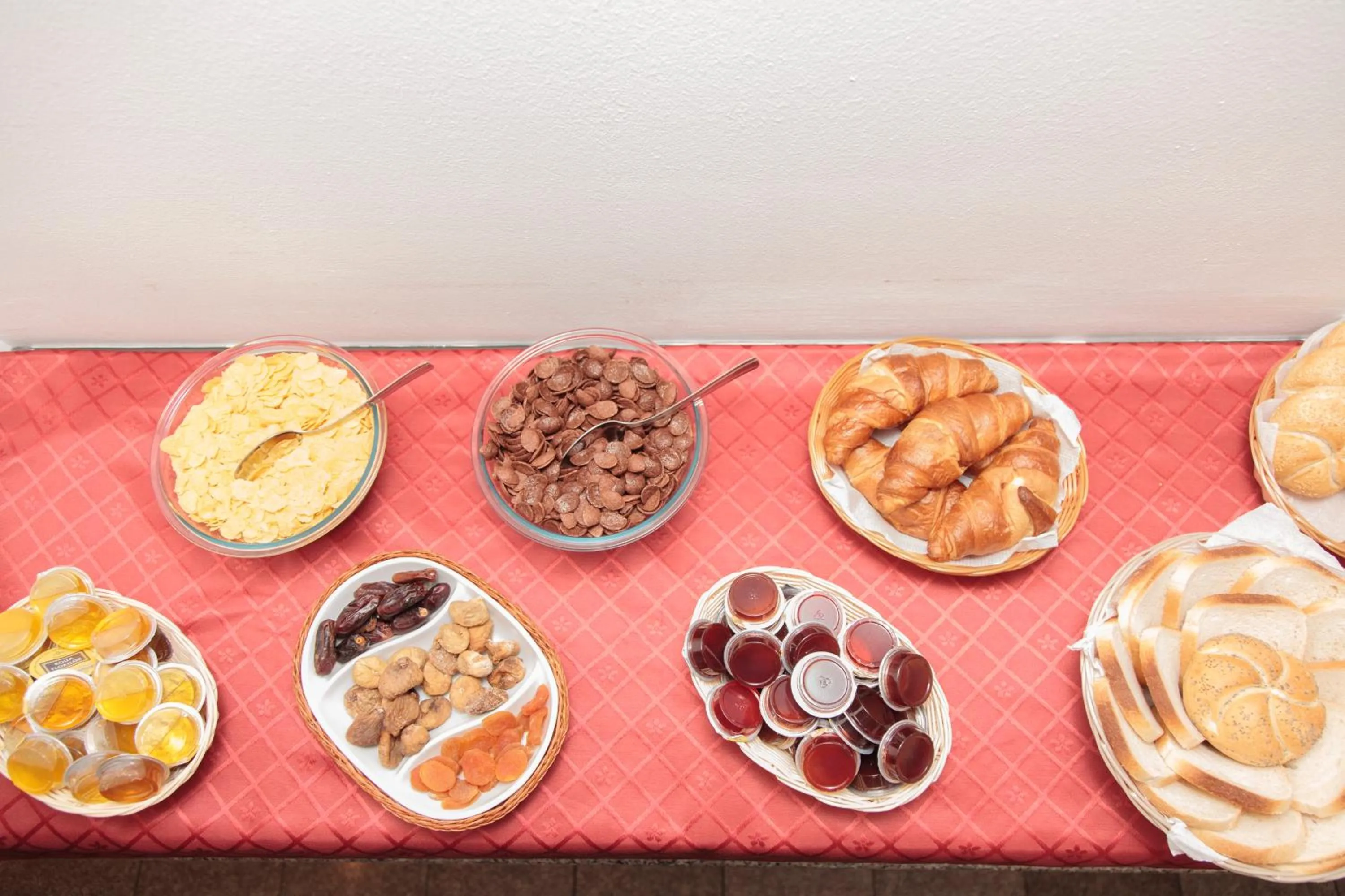 Buffet breakfast in Plus Hotel