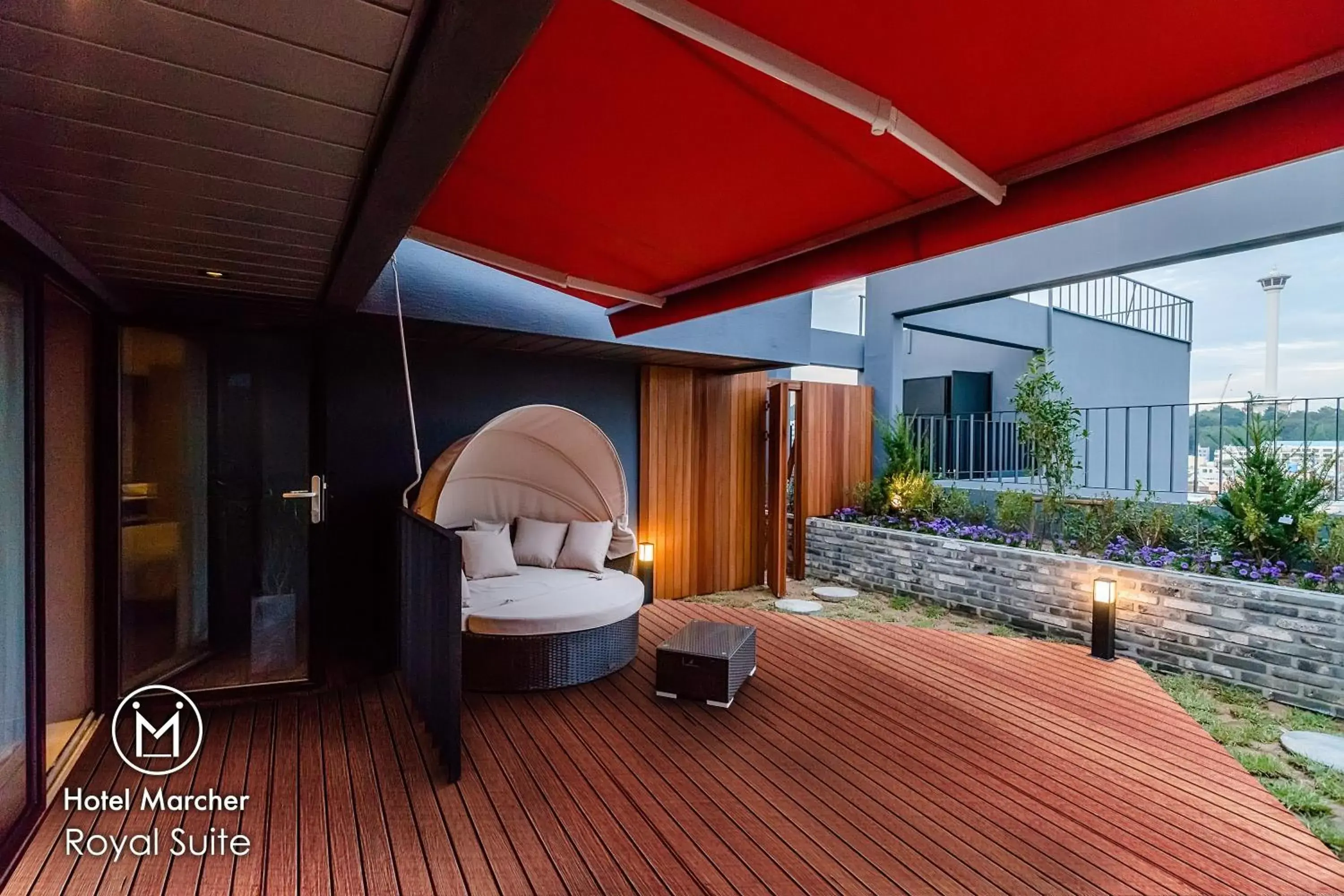 Royal Suite with Bath in Hotel Marcher Royal Suite with Bath in Hotel Marcher