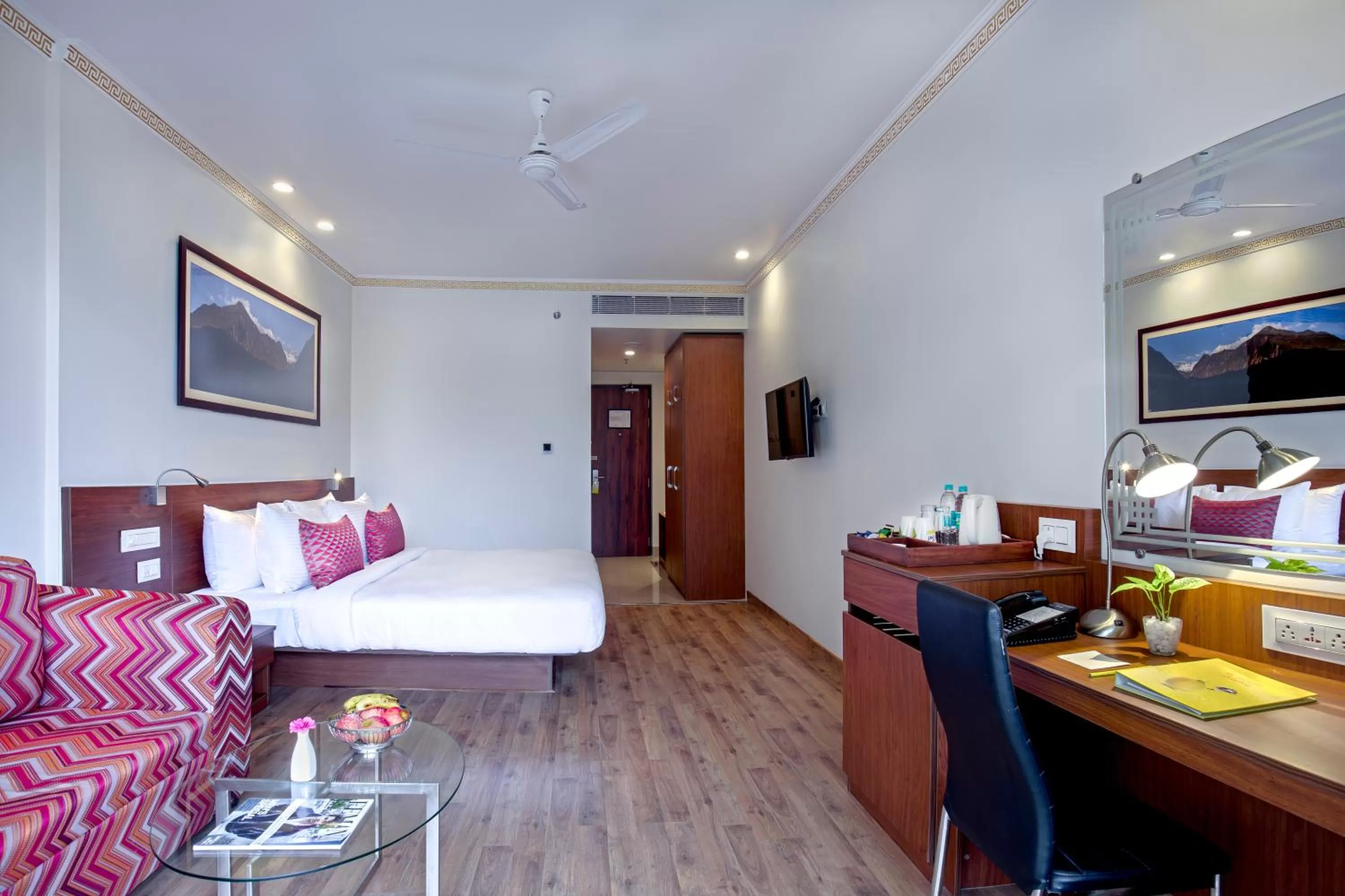 Bedroom, Bed in Lemon Tree Hotel Gangtok