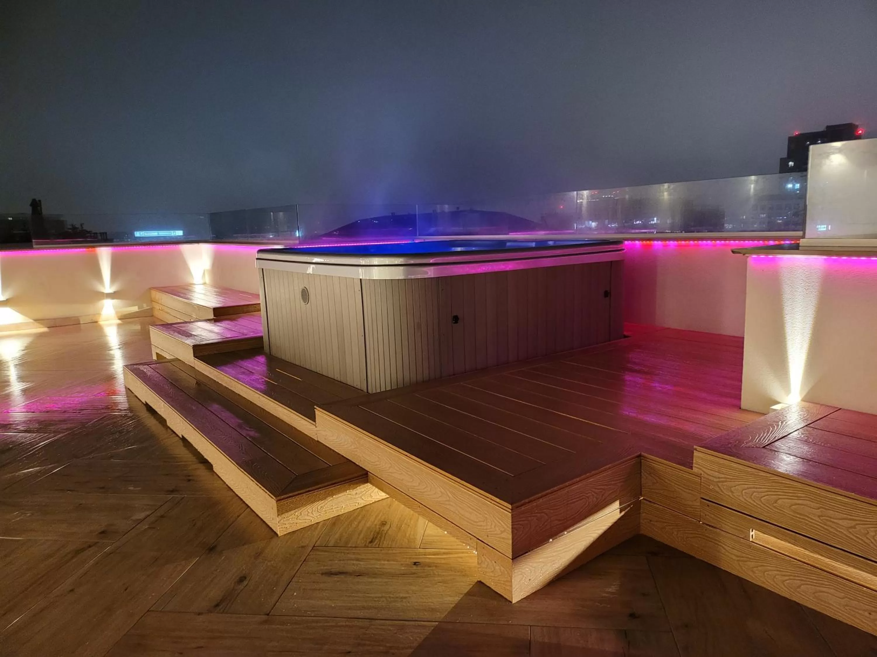 Hot Tub, Spa/Wellness in Terrace Suites Iasi