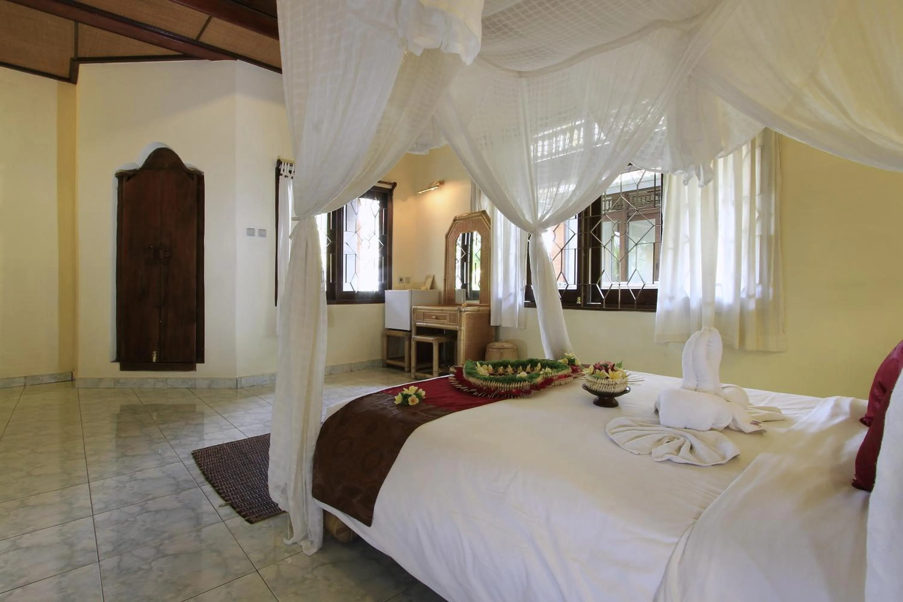 Bedroom, Bed in Nick's Hidden Cottages by Mahaputra