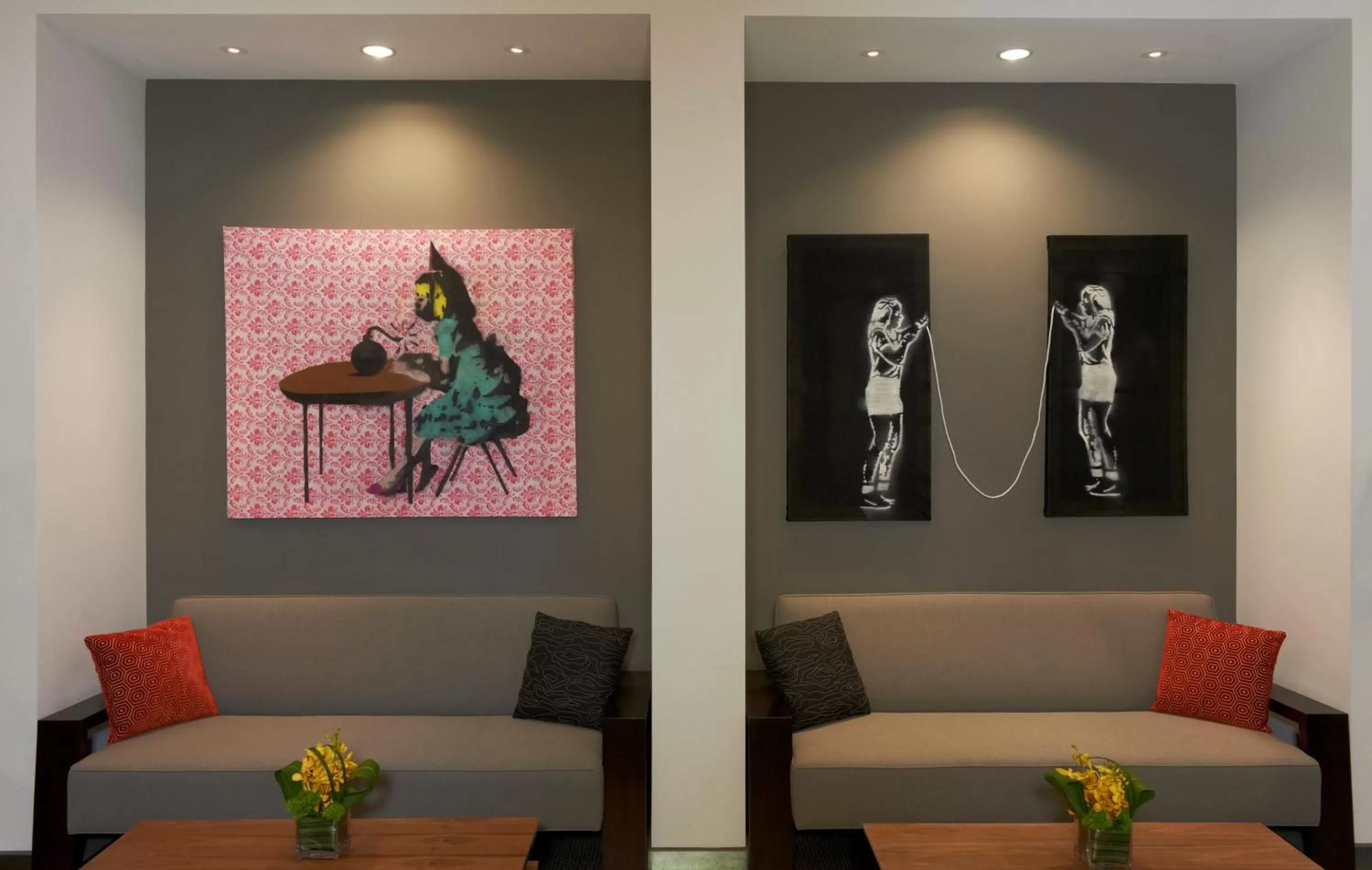 Lounge or bar in Kinzie Hotel