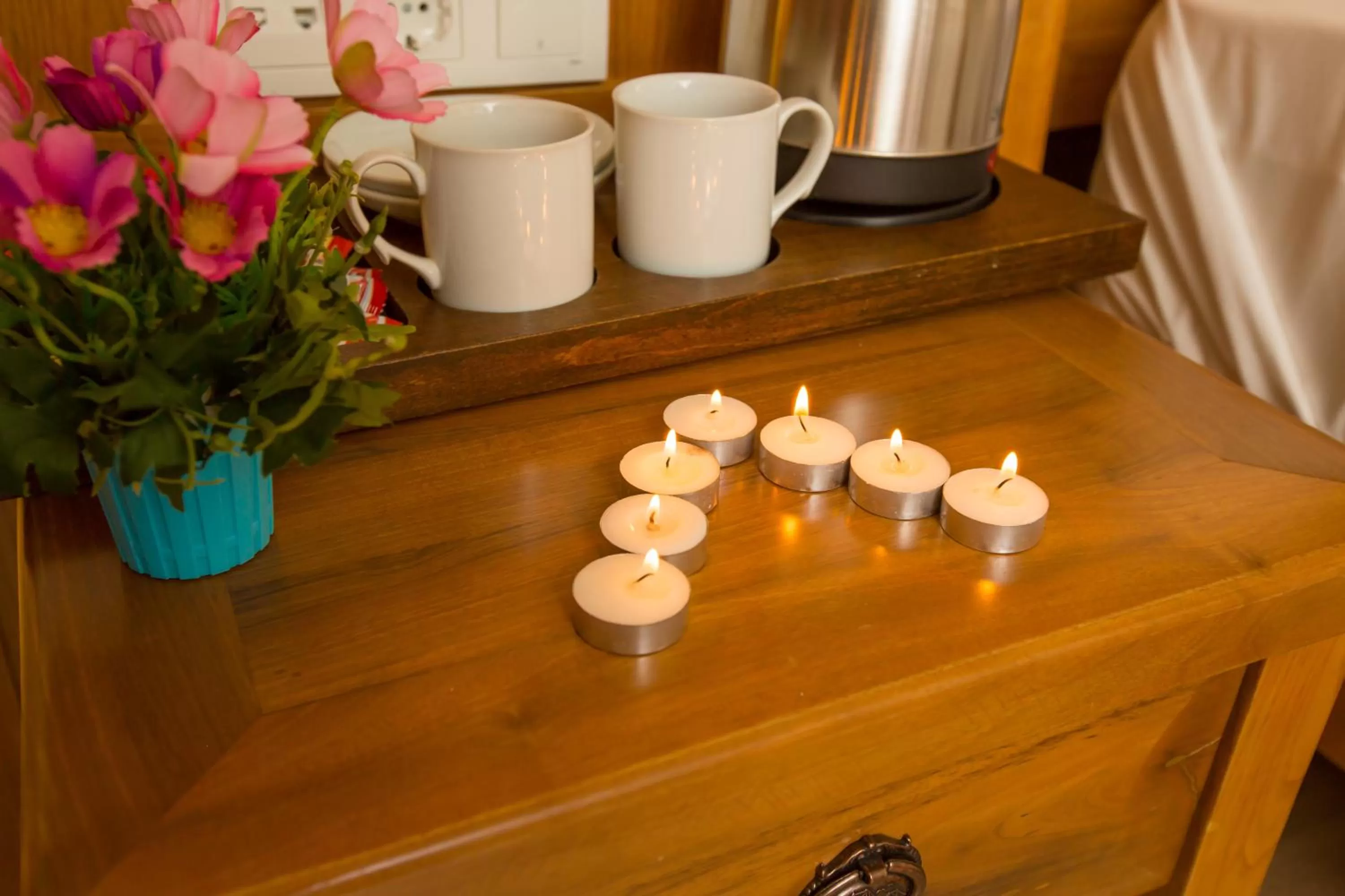 Coffee/tea facilities in The PeraPort Hotel