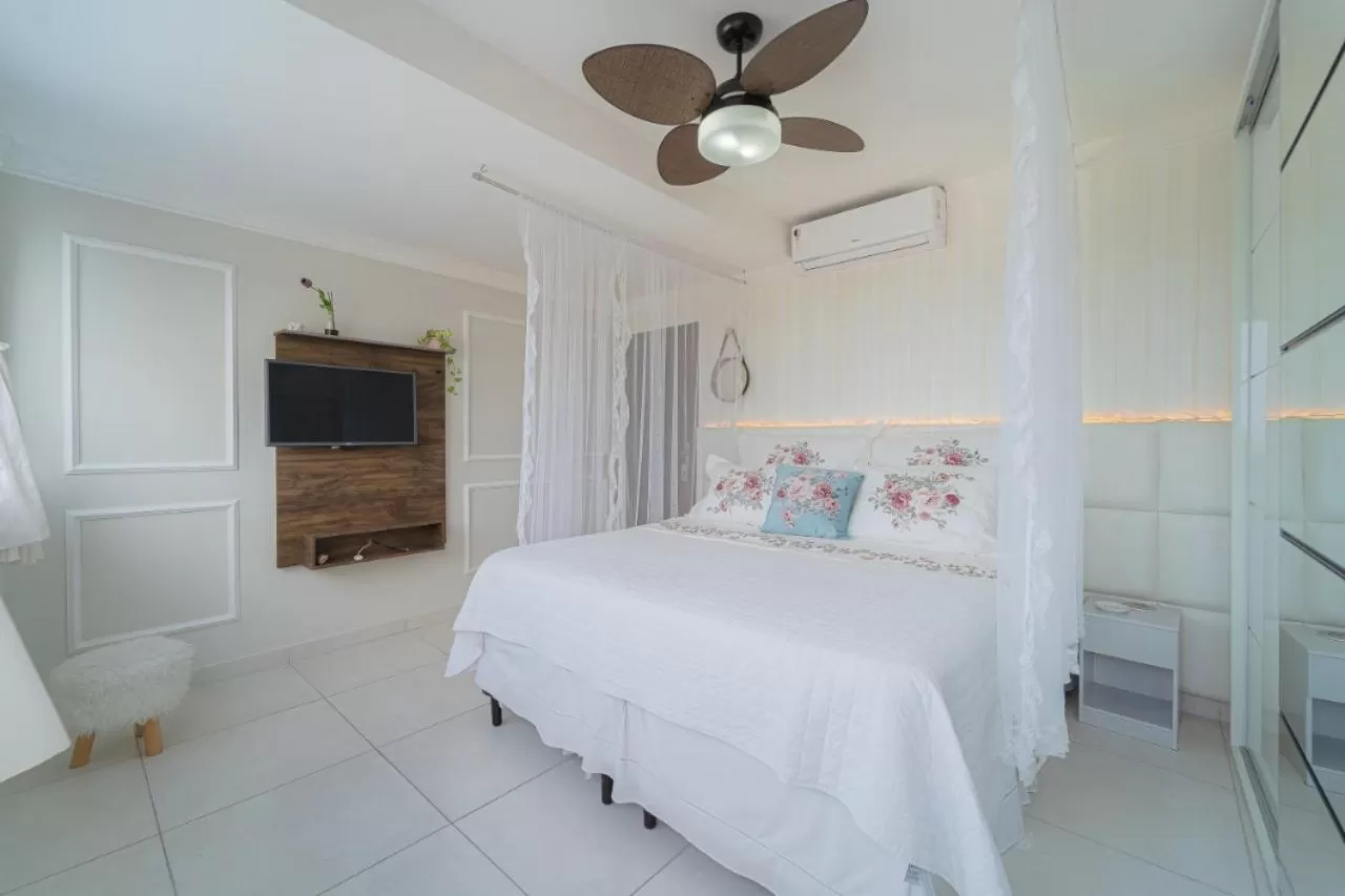 Photo of the whole room, Bed in Pousada Recanto da Família