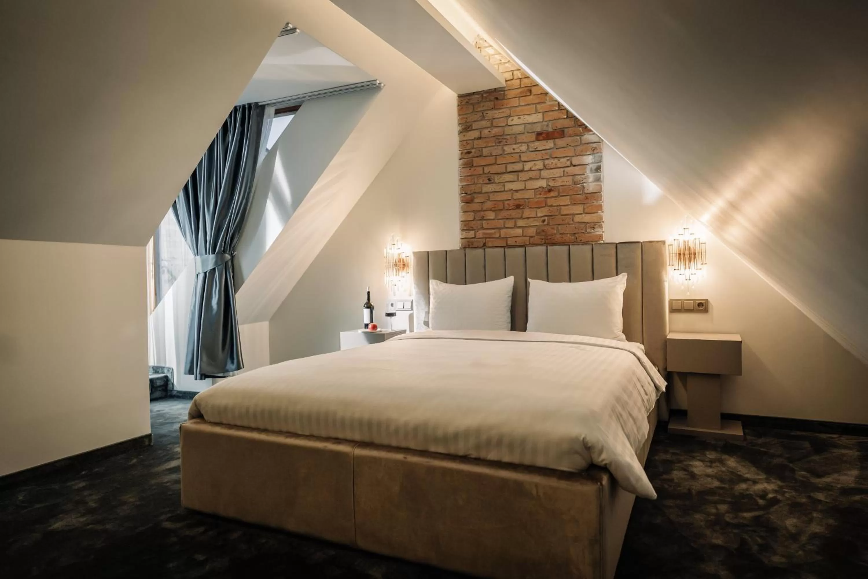 Bed in St Palace Hotel