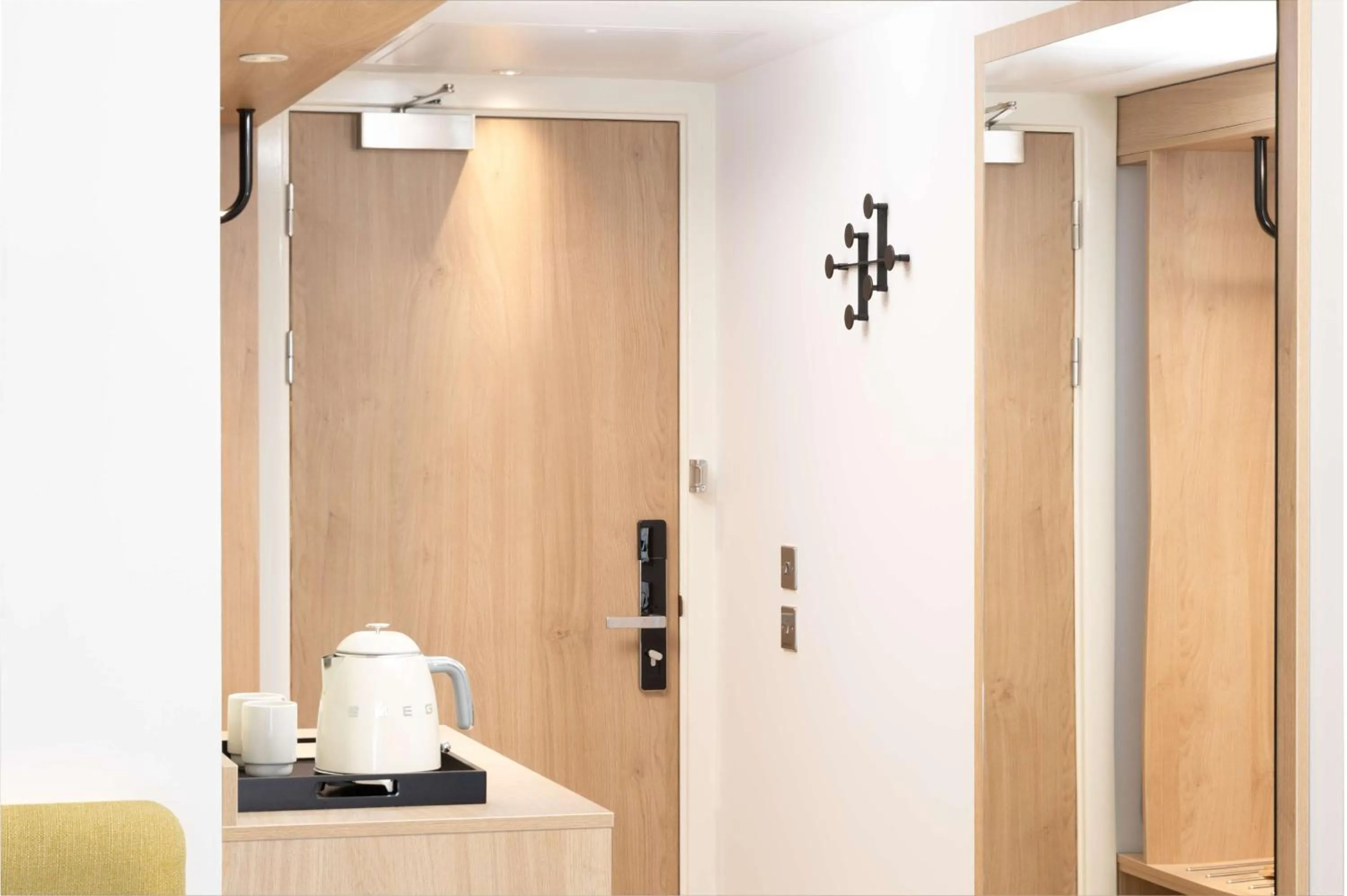 Photo of the whole room in Hampton By Hilton Rochdale