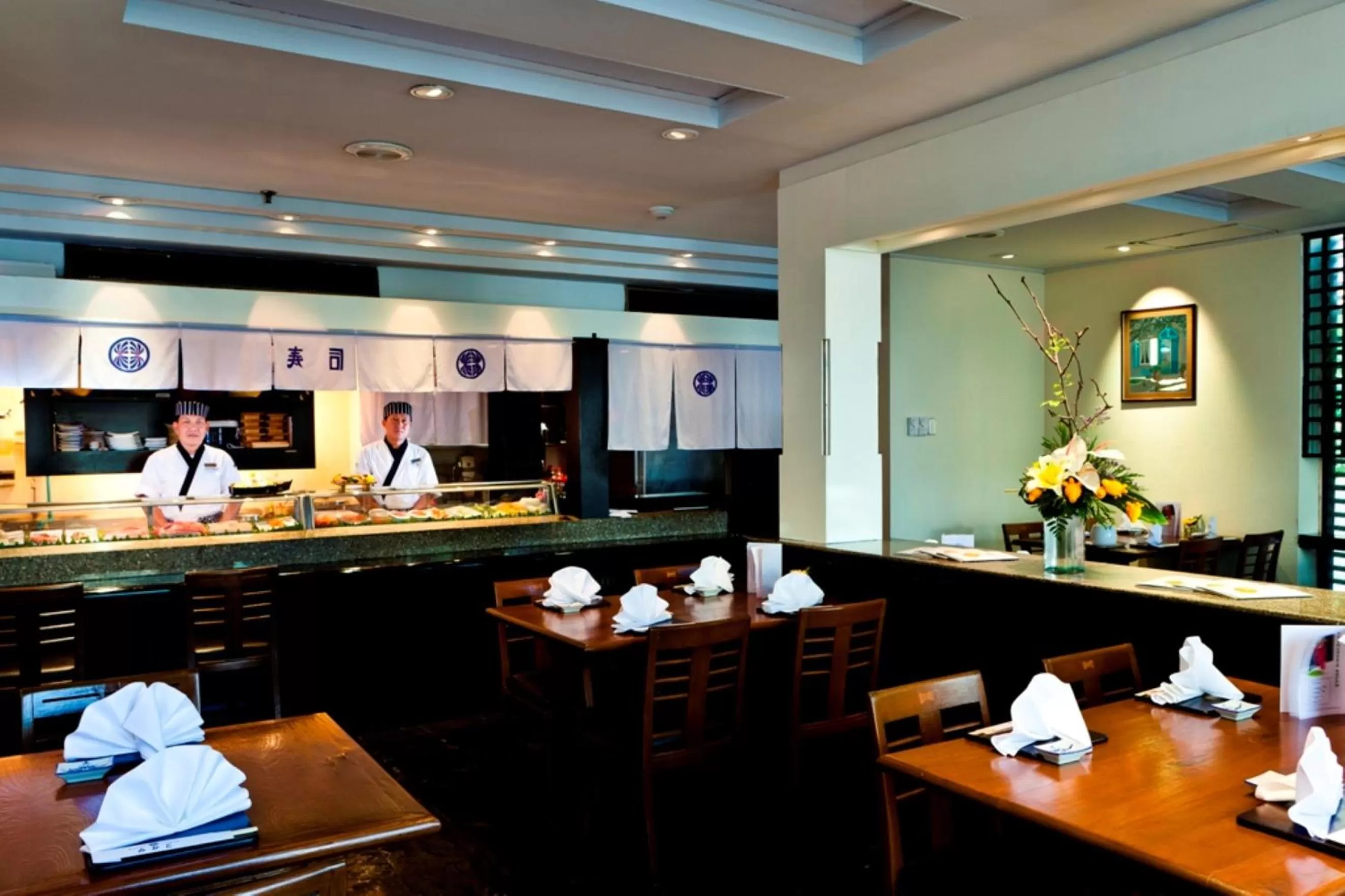 Lunch in Royal Princess Larn Luang - SHA Extra Plus