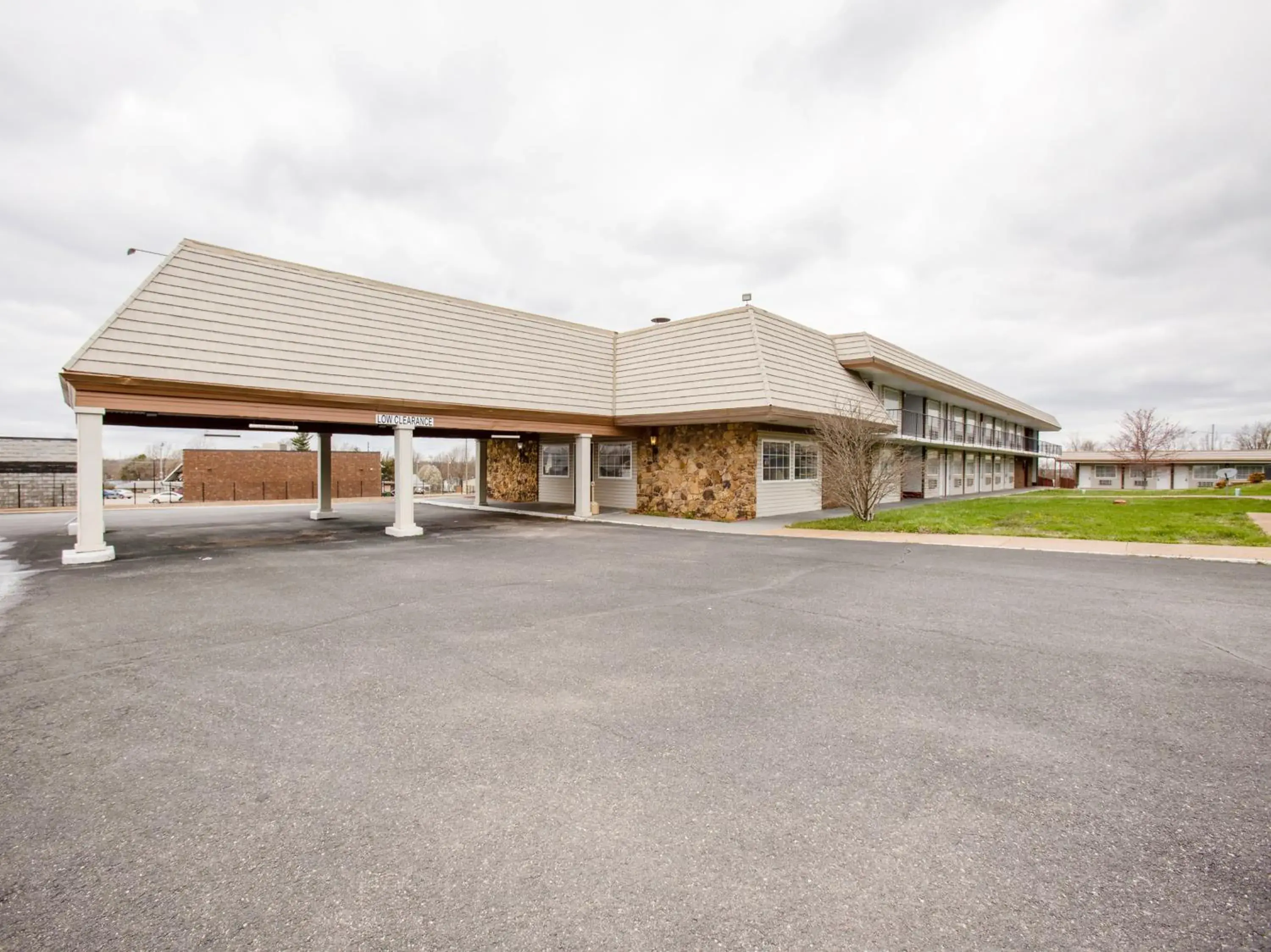 OYO Hotel Lebanon MO I-44 OYO Hotel Lebanon MO I-44