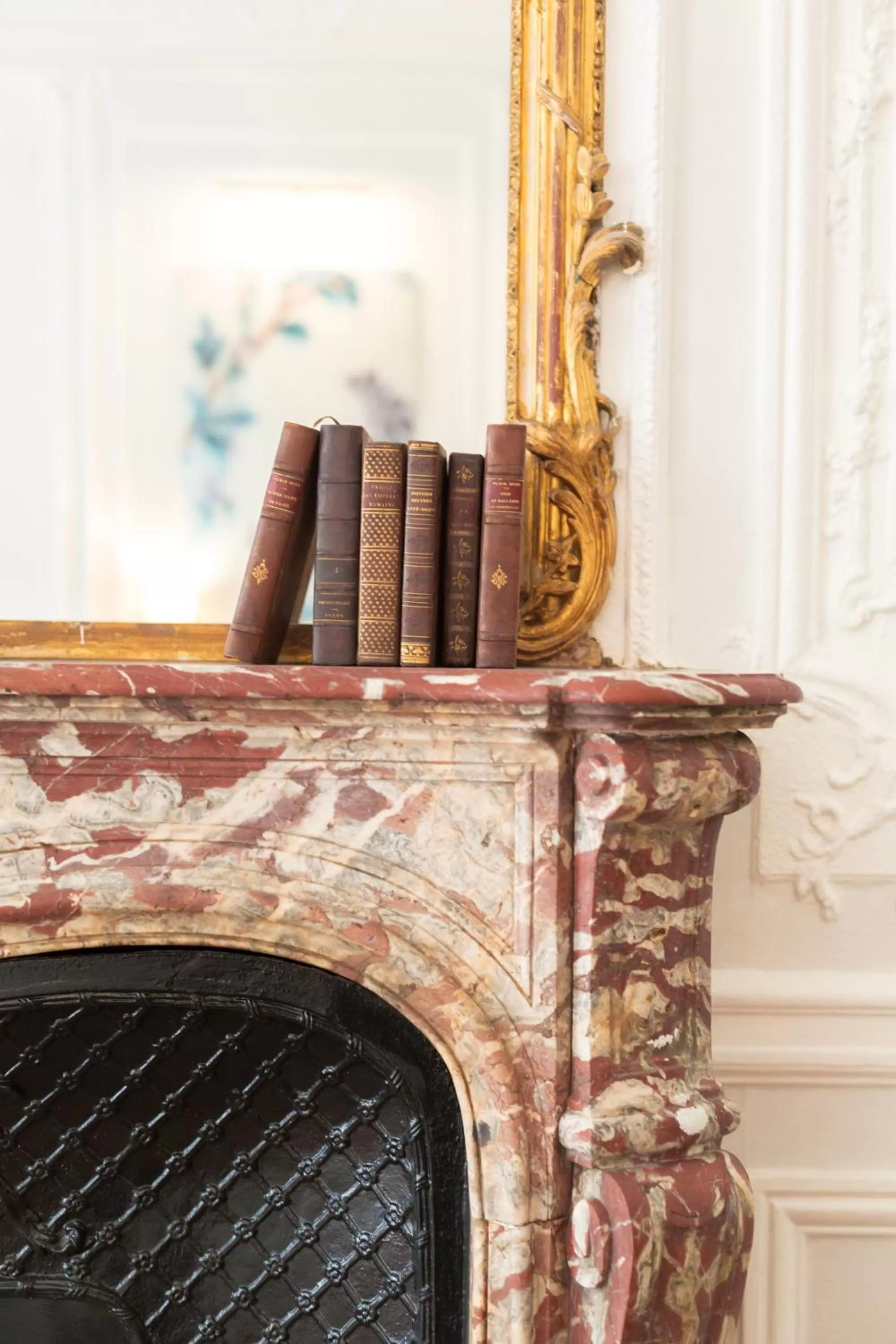 Decorative detail in Hôtel Alfred Sommier