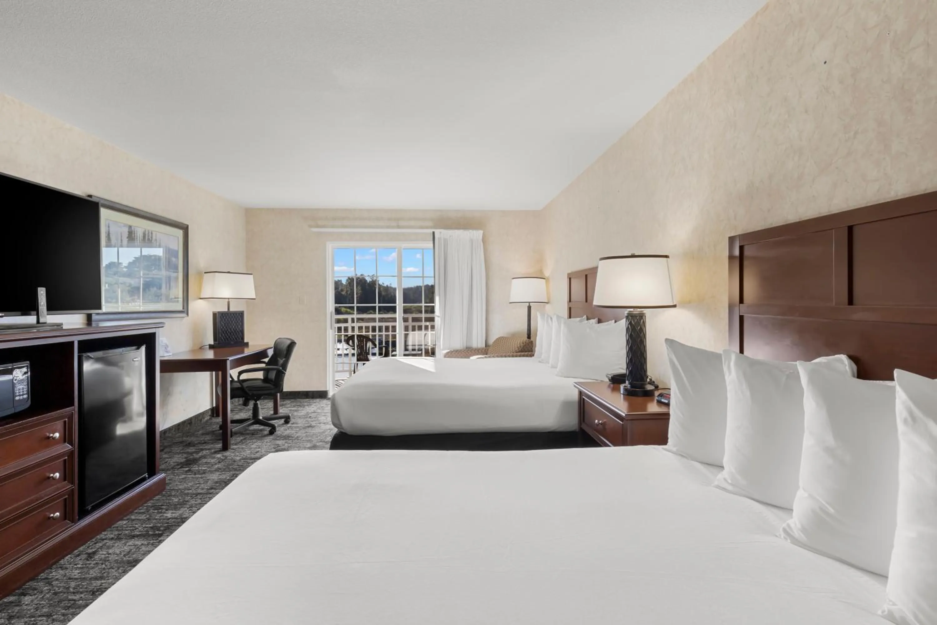 Bed in Beach House Inn