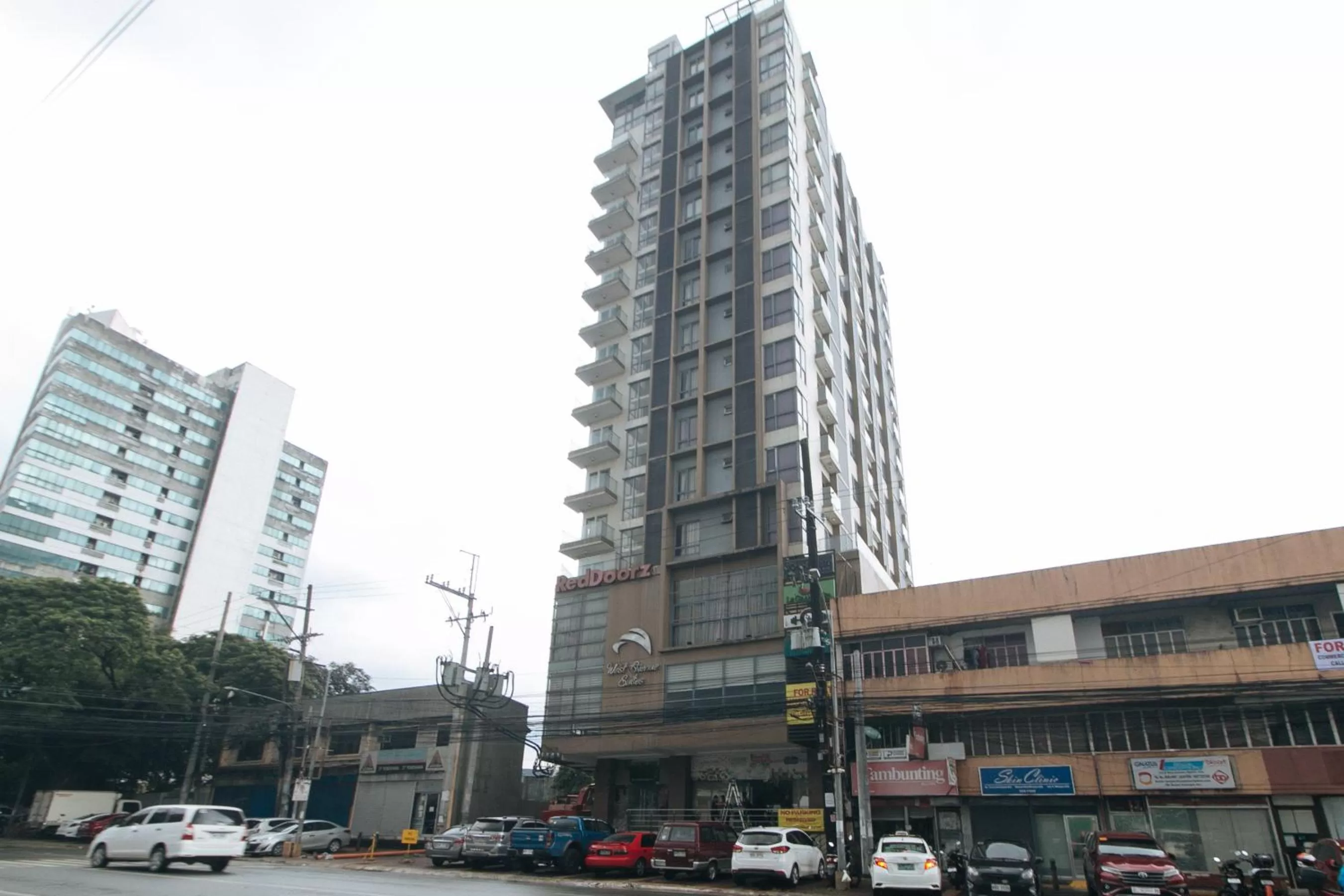 Property building in RedDoorz Premium @ West Avenue Quezon City