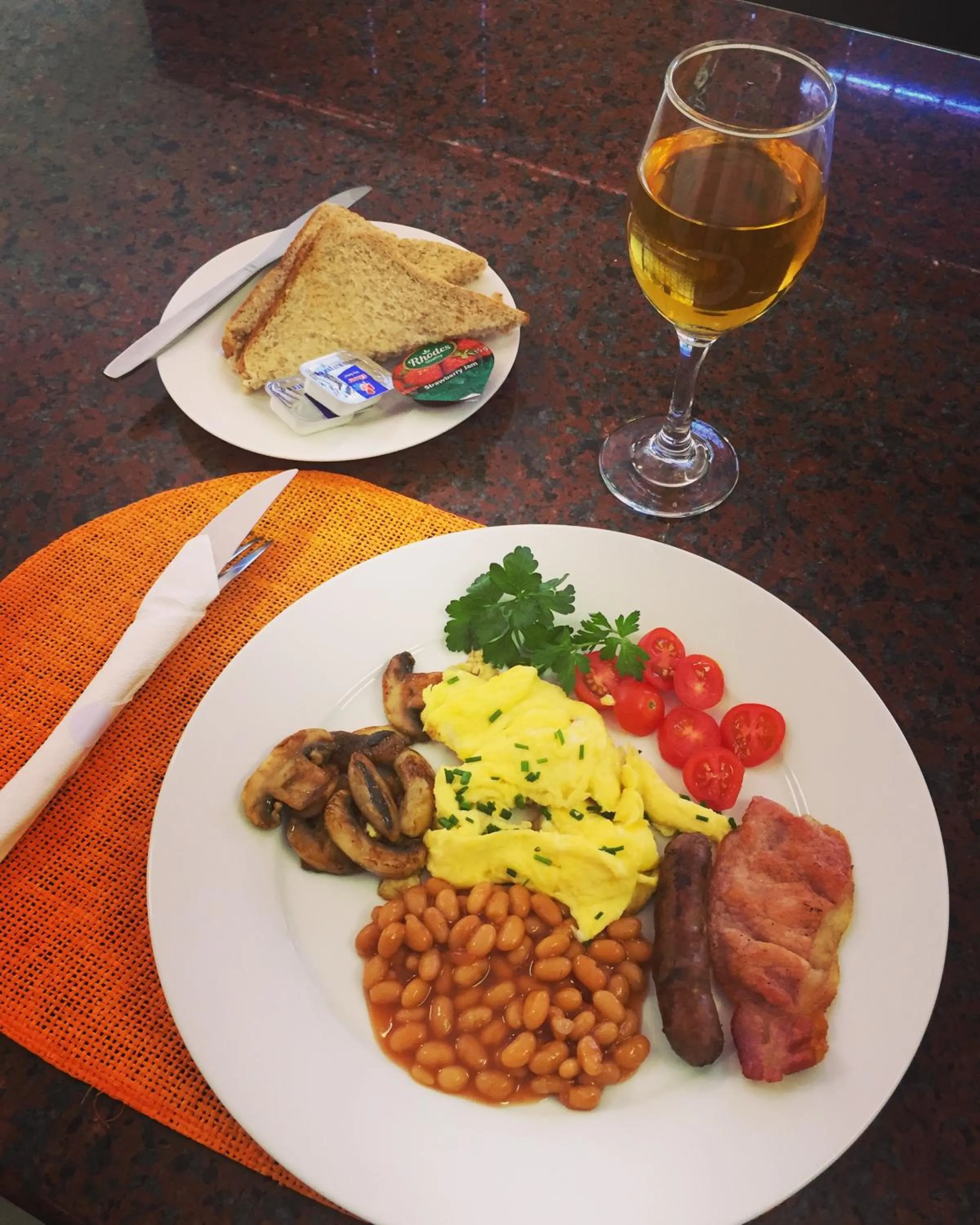 Restaurant/places to eat in Marion Lodge