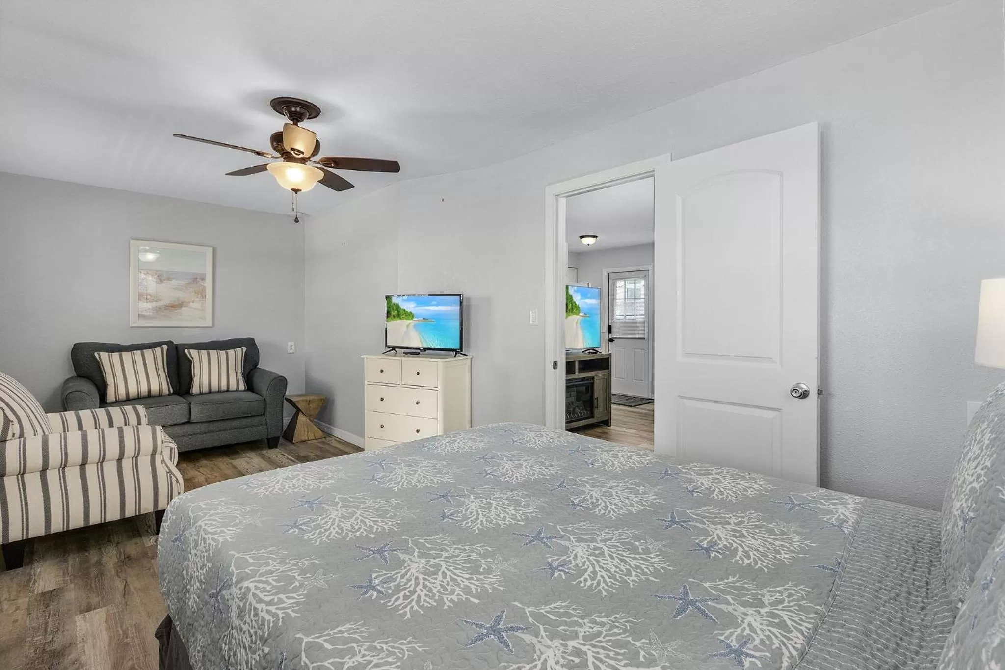 Bed in Matlacha on Shoreview