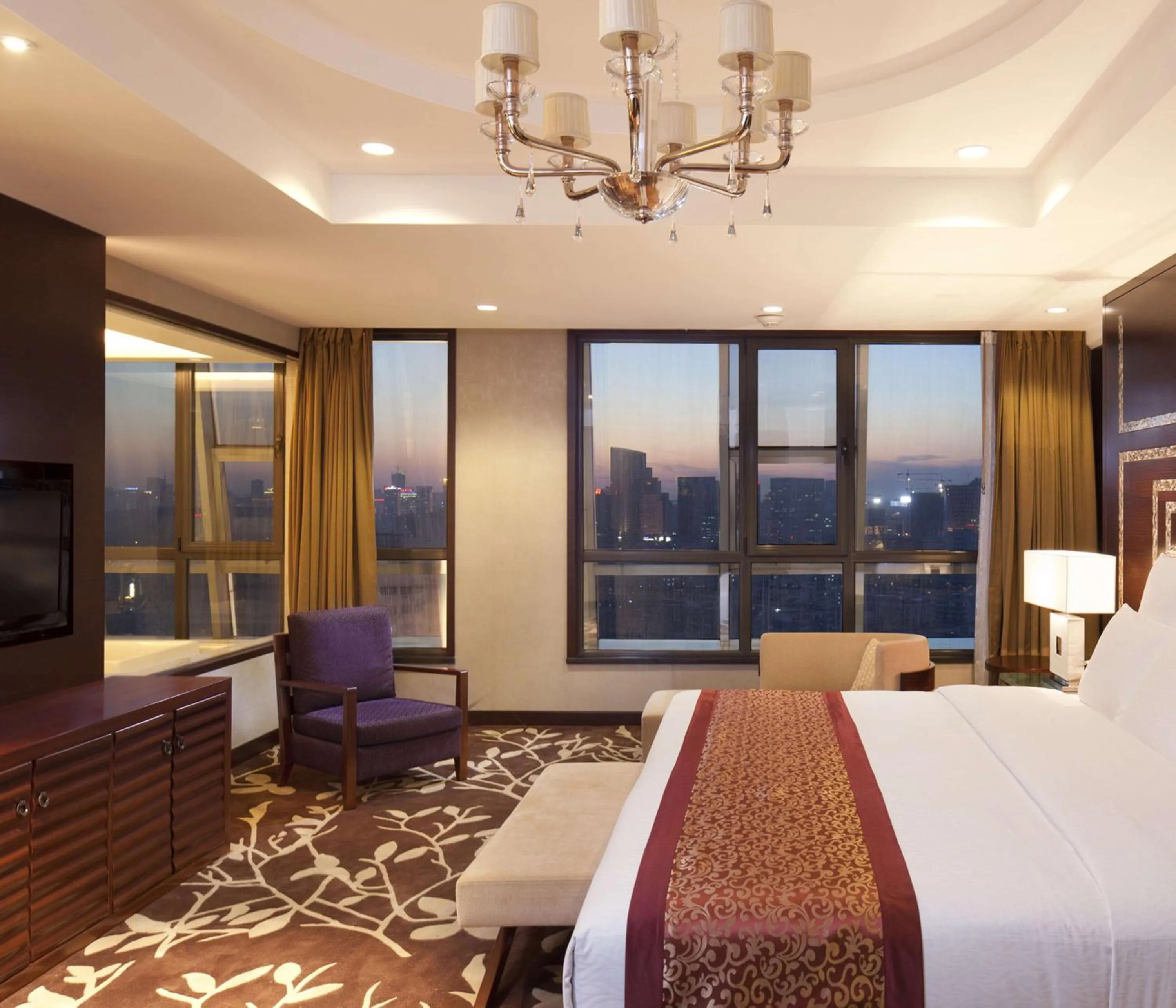 Bedroom, Bed in DoubleTree by Hilton Shenyang