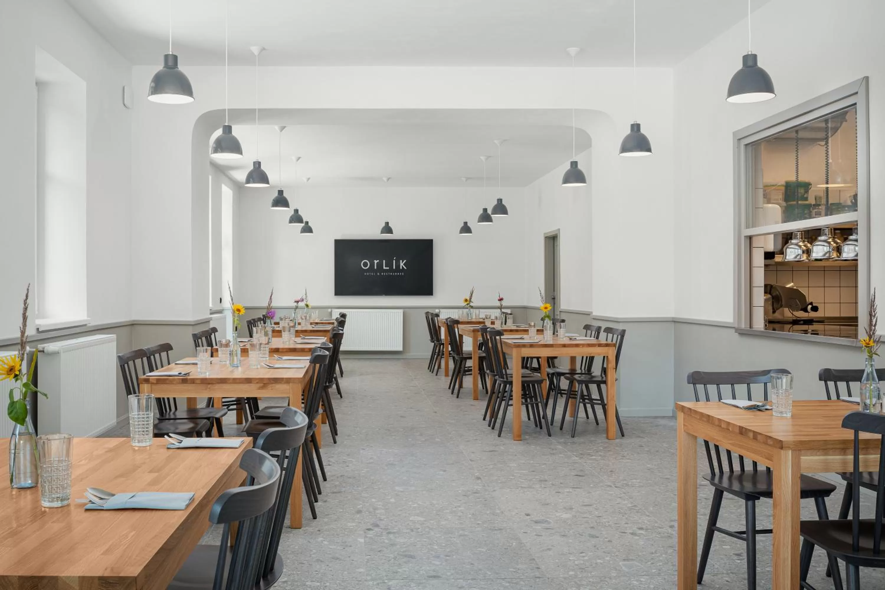 Restaurant/Places to Eat in Hotel Orlík