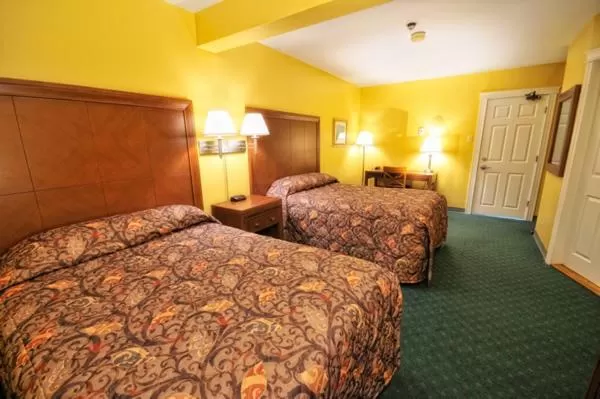 Bed in Driftwood Inn