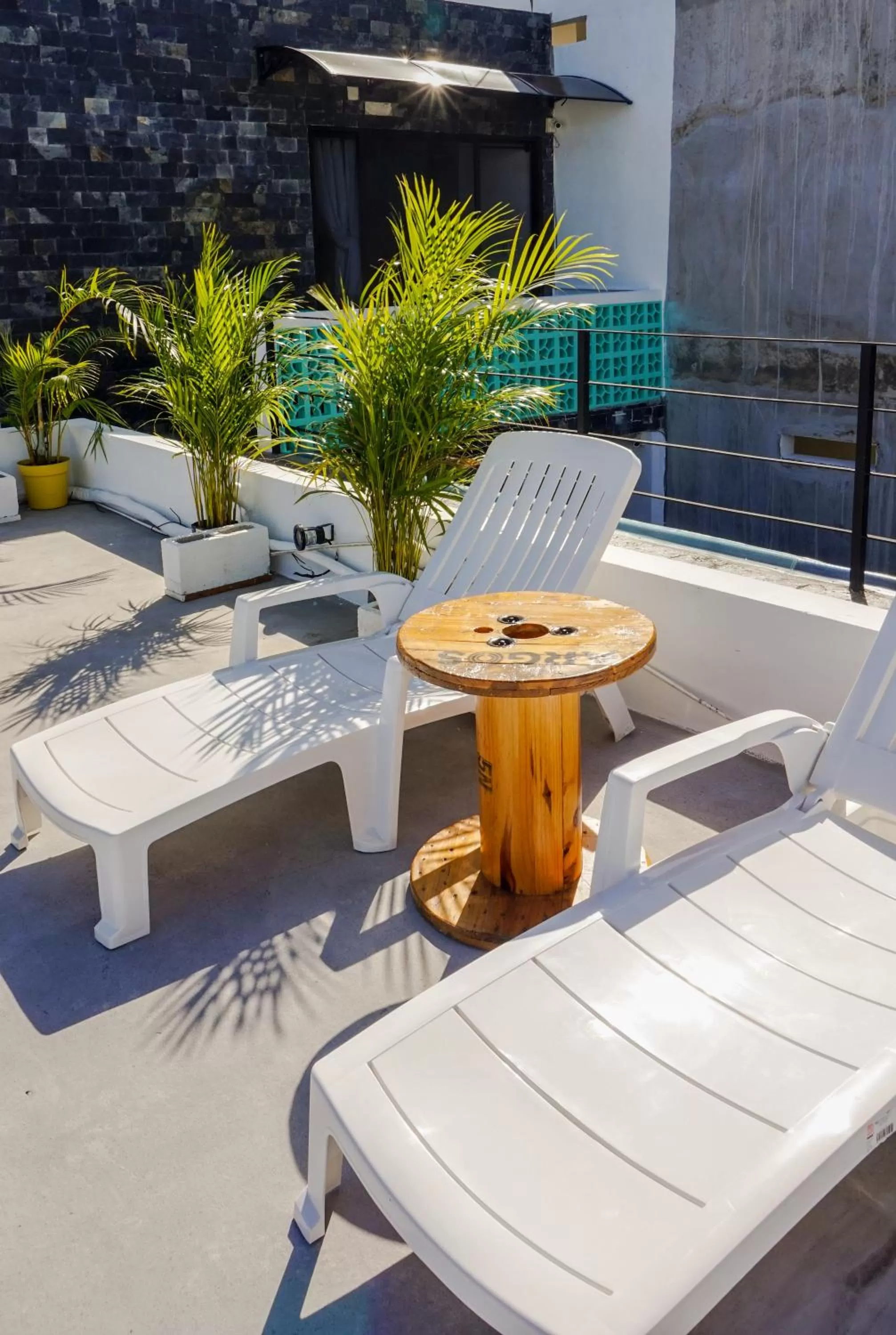 Patio in Les Suites Calle 2 by Galian