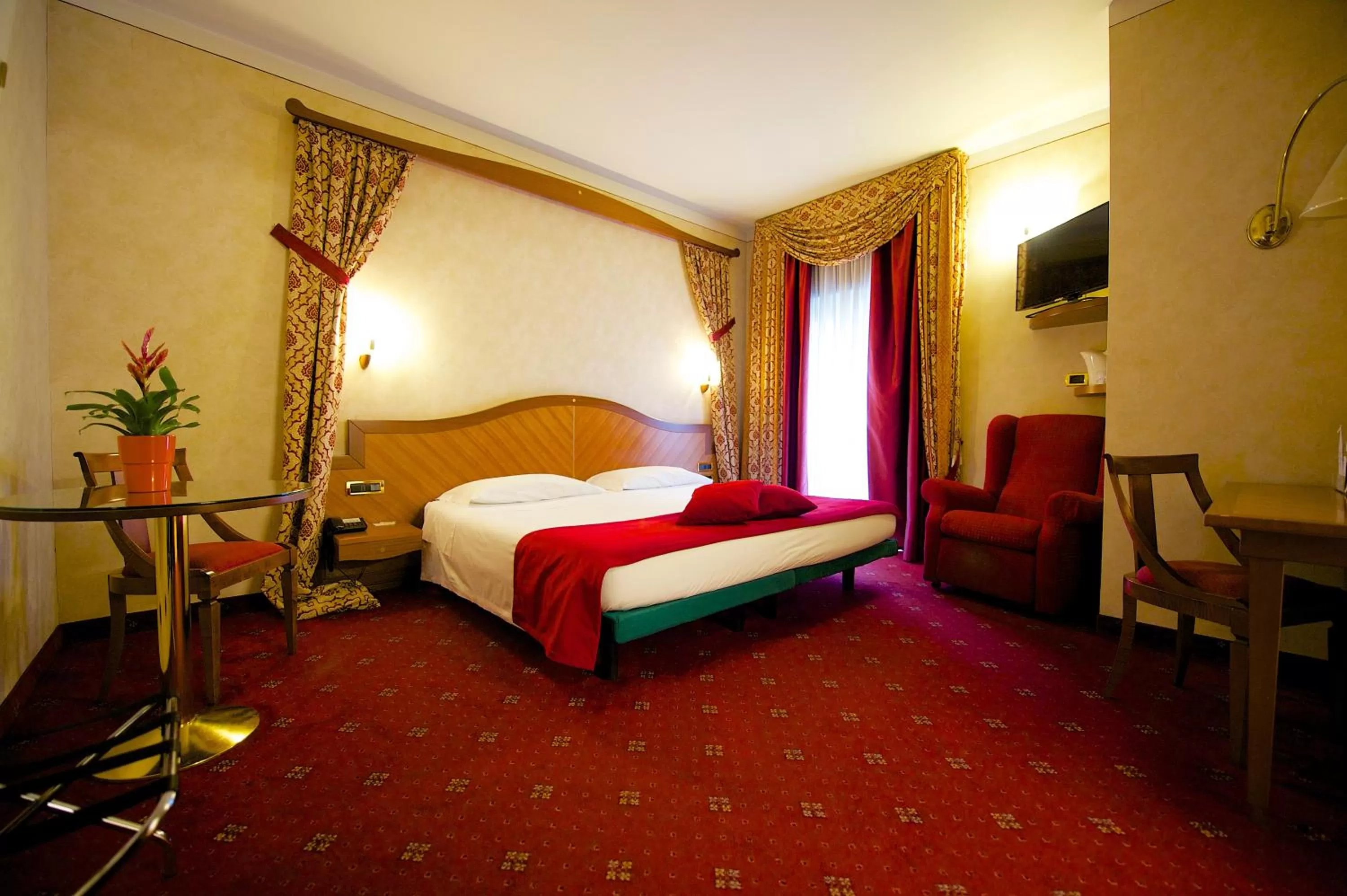 Bedroom, Bed in Best Western Hotel Luxor