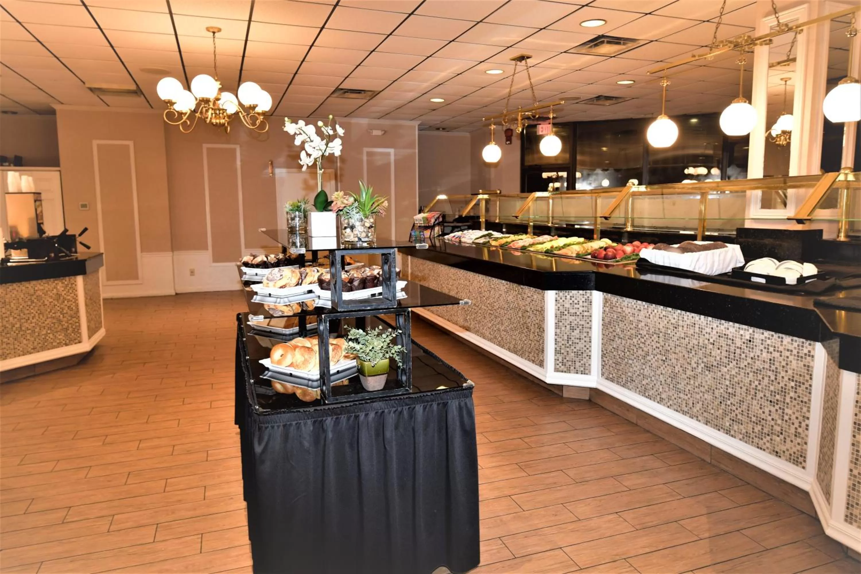 Restaurant/places to eat in Ramada by Wyndham Jacksonville Hotel & Conference Center