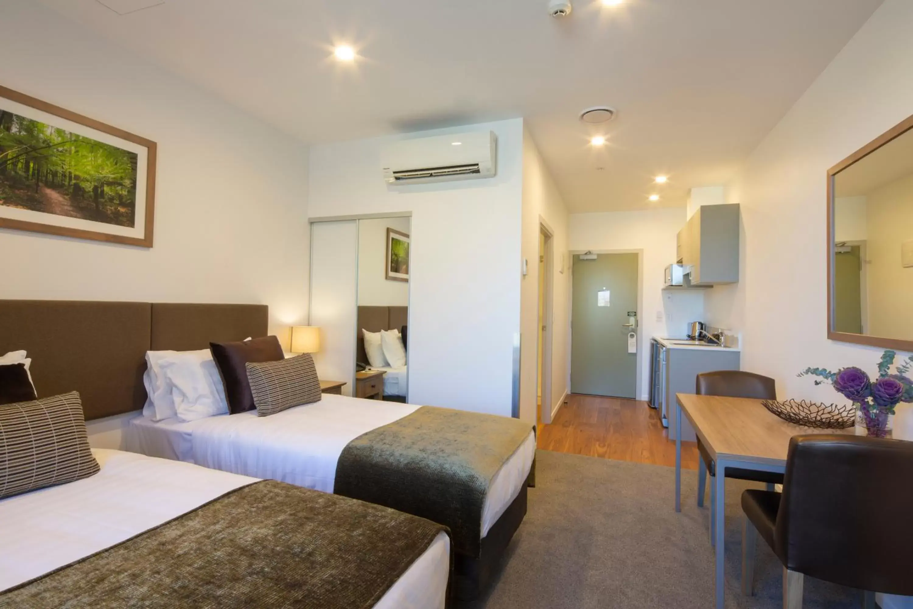 Studio Apartment Twin with Kitchenette in Wyndham Garden Remarkables Park Queenstown Studio Apartment Twin with Kitchenette in Wyndham Garden Remarkables Park Queenstown