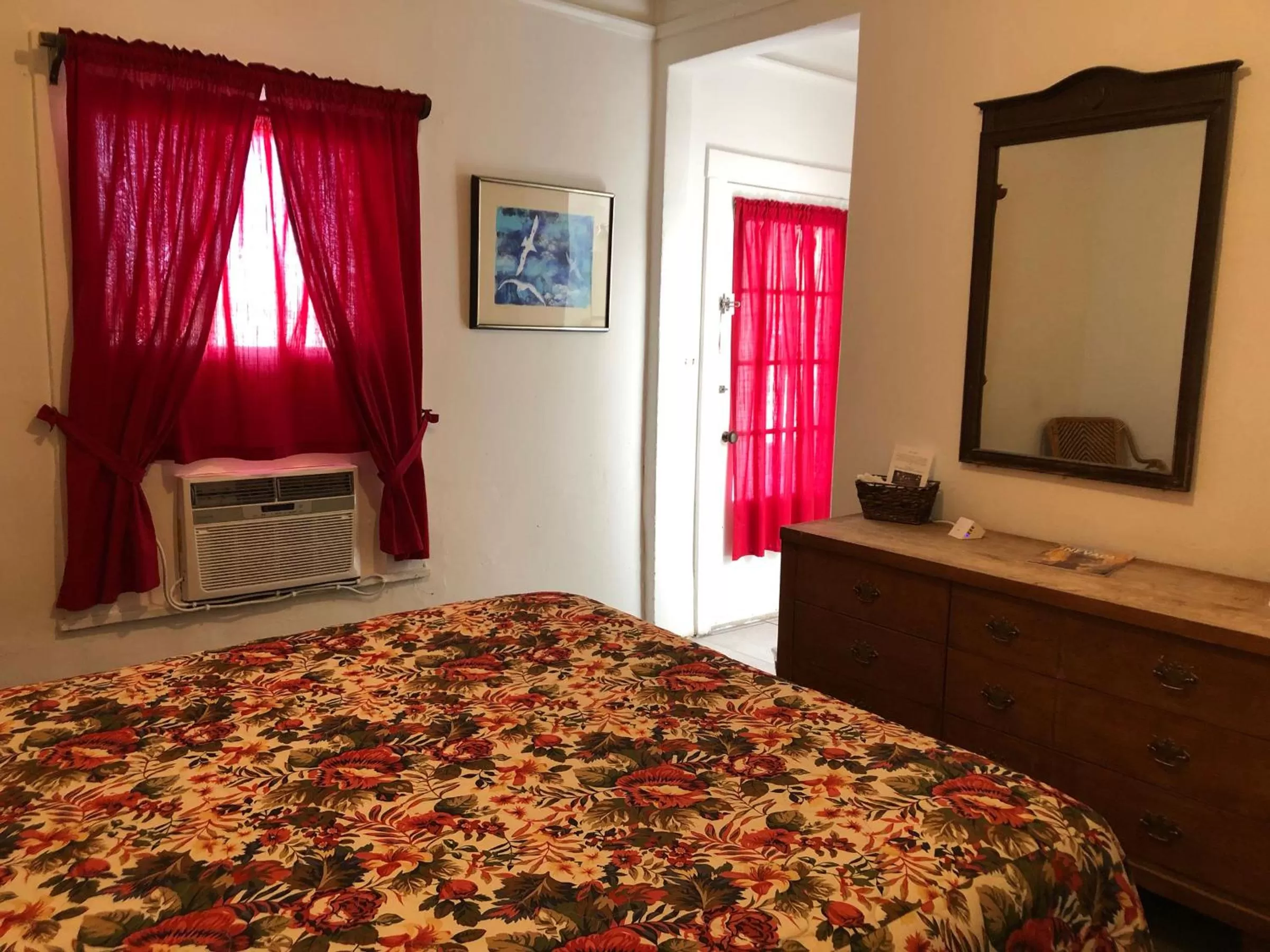 Bed in Amargosa Opera House & Hotel