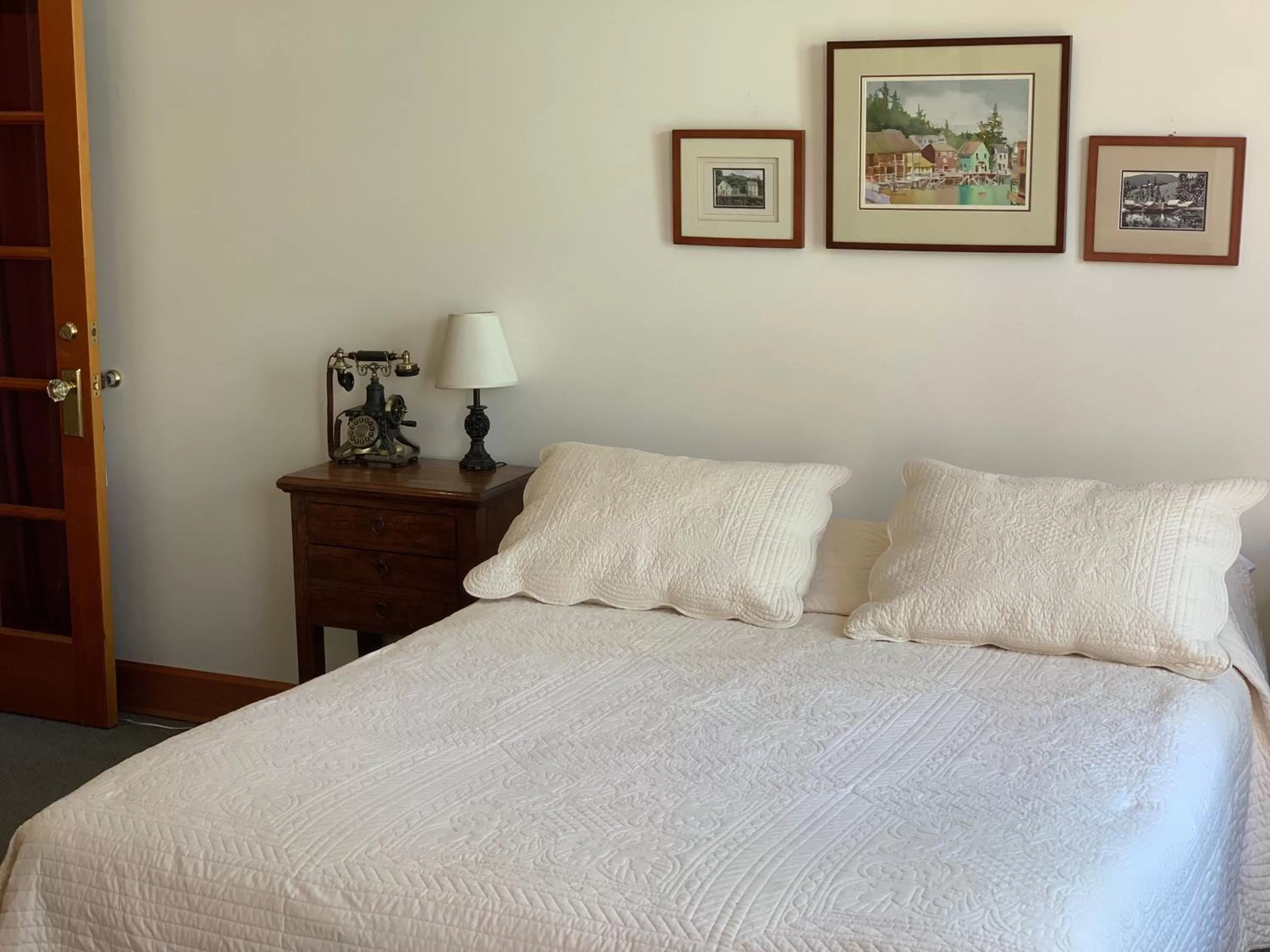 Bed in Inn At Creek Street