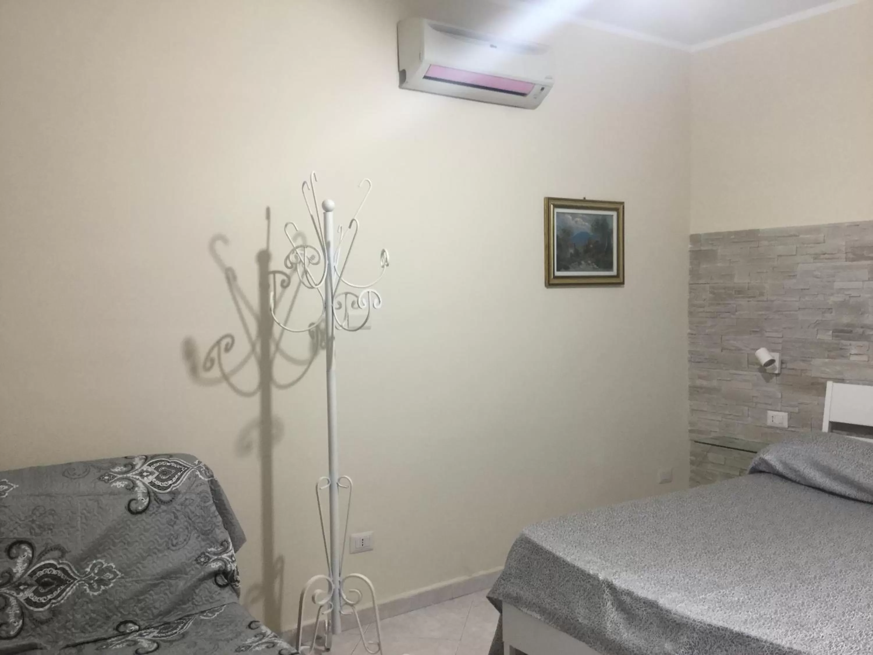 Photo of the whole room, Bed in Maria's home