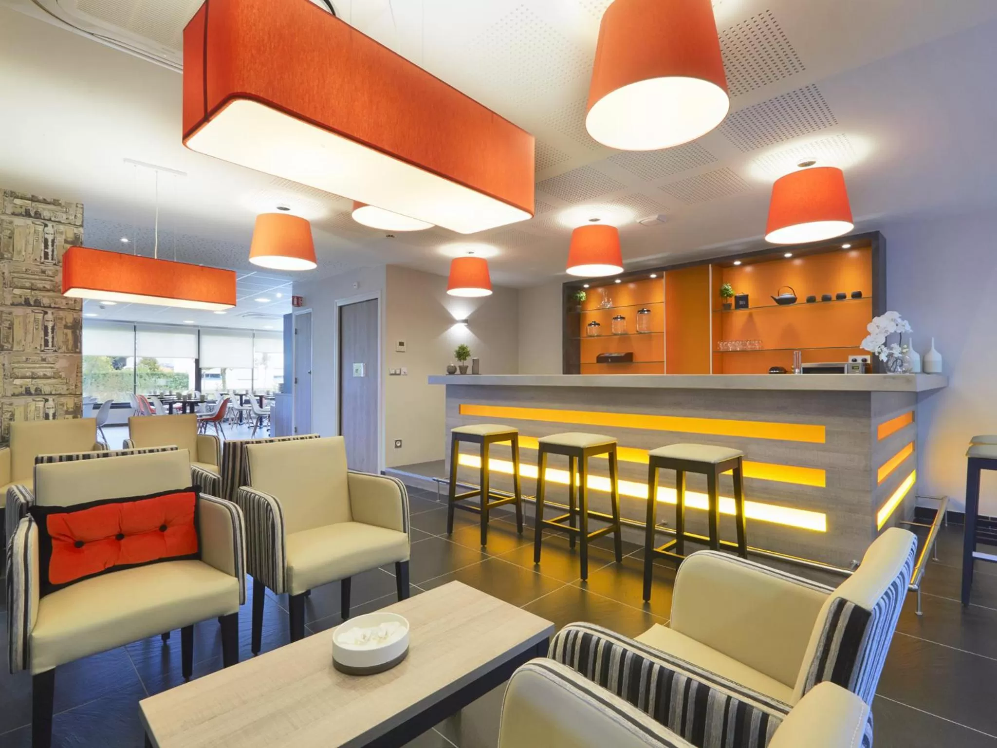 Lounge or bar in Kyriad Angers Ouest Beaucouzé
