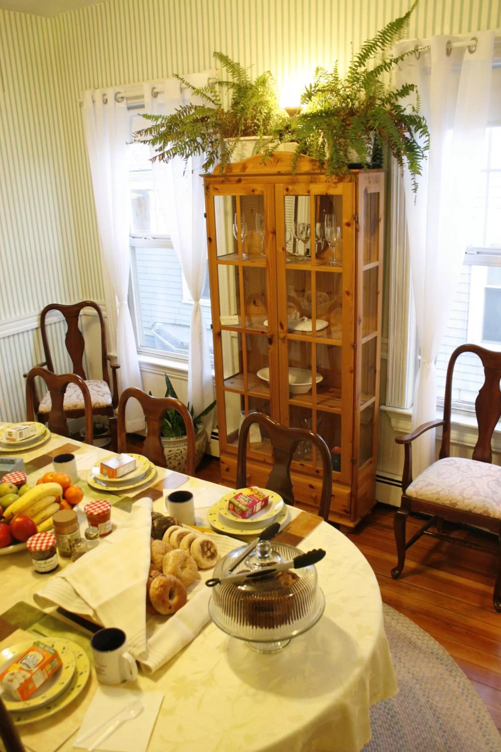Coffee/tea facilities in The Coolidge Corner Guest House: A Brookline Bed and Breakfast