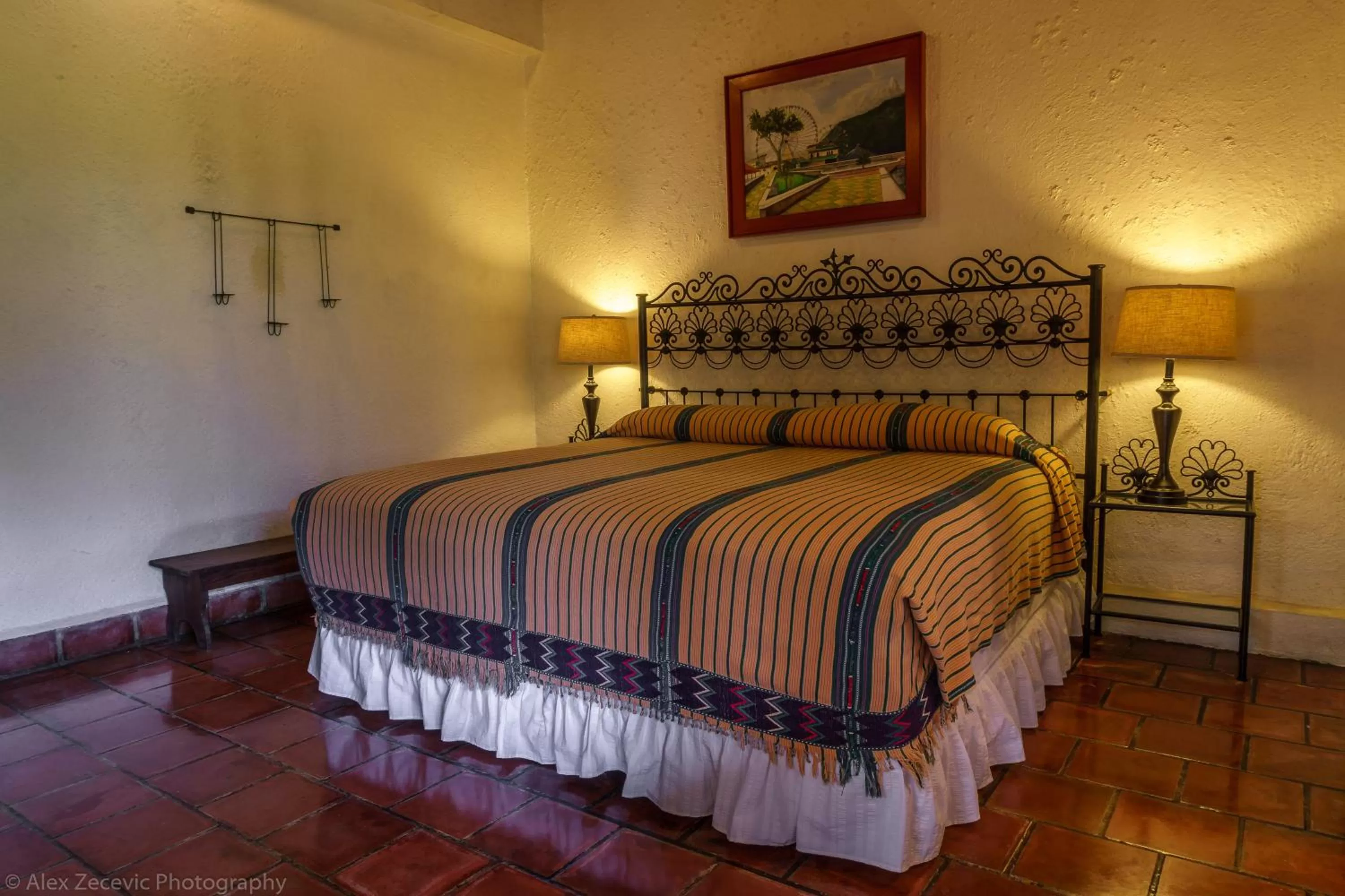 Bed in Hotel Toliman