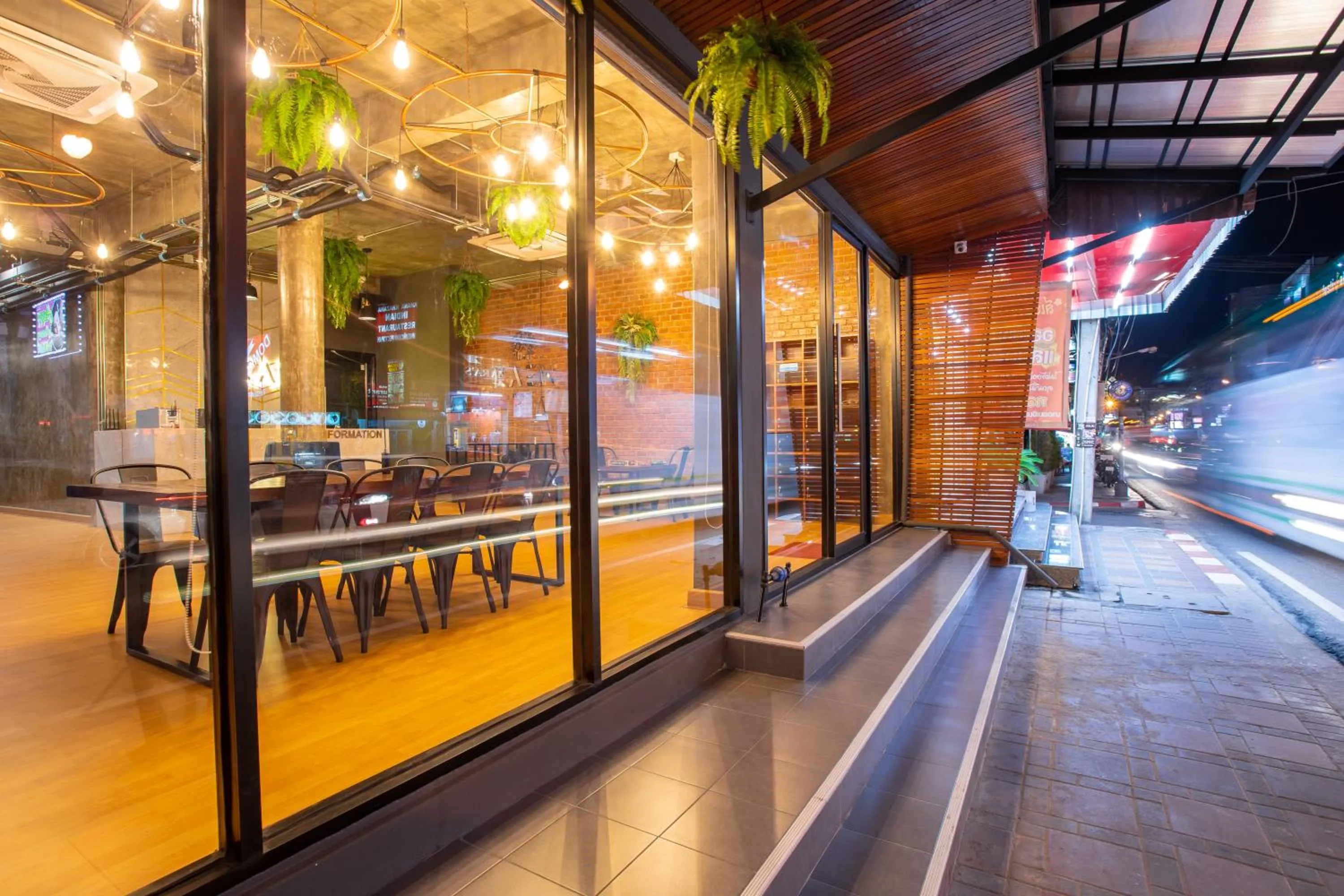 Facade/entrance in Kaen Hostel