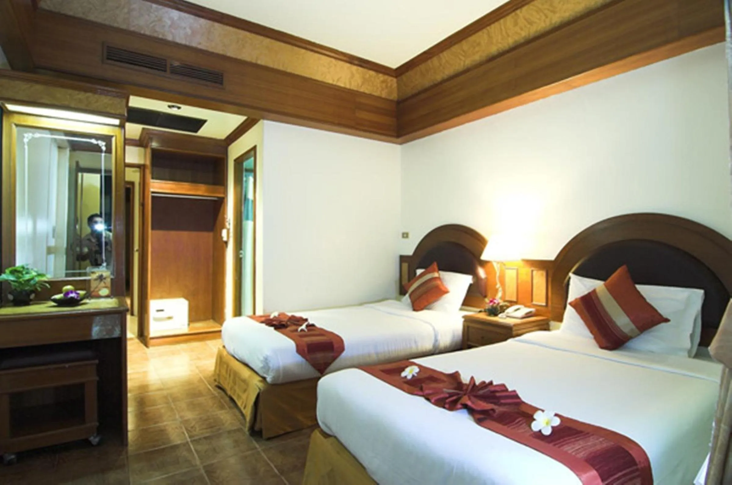 Bed in PS Hotel Phuket Patong - SHA Plus