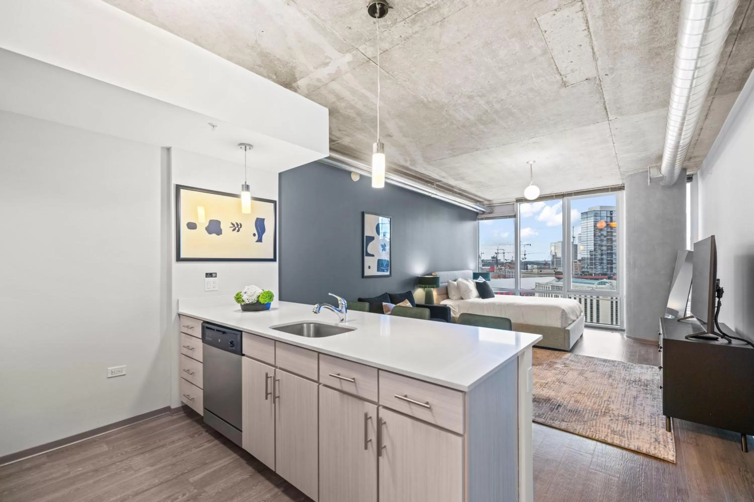 Bedroom in Placemakr Premier SoBro