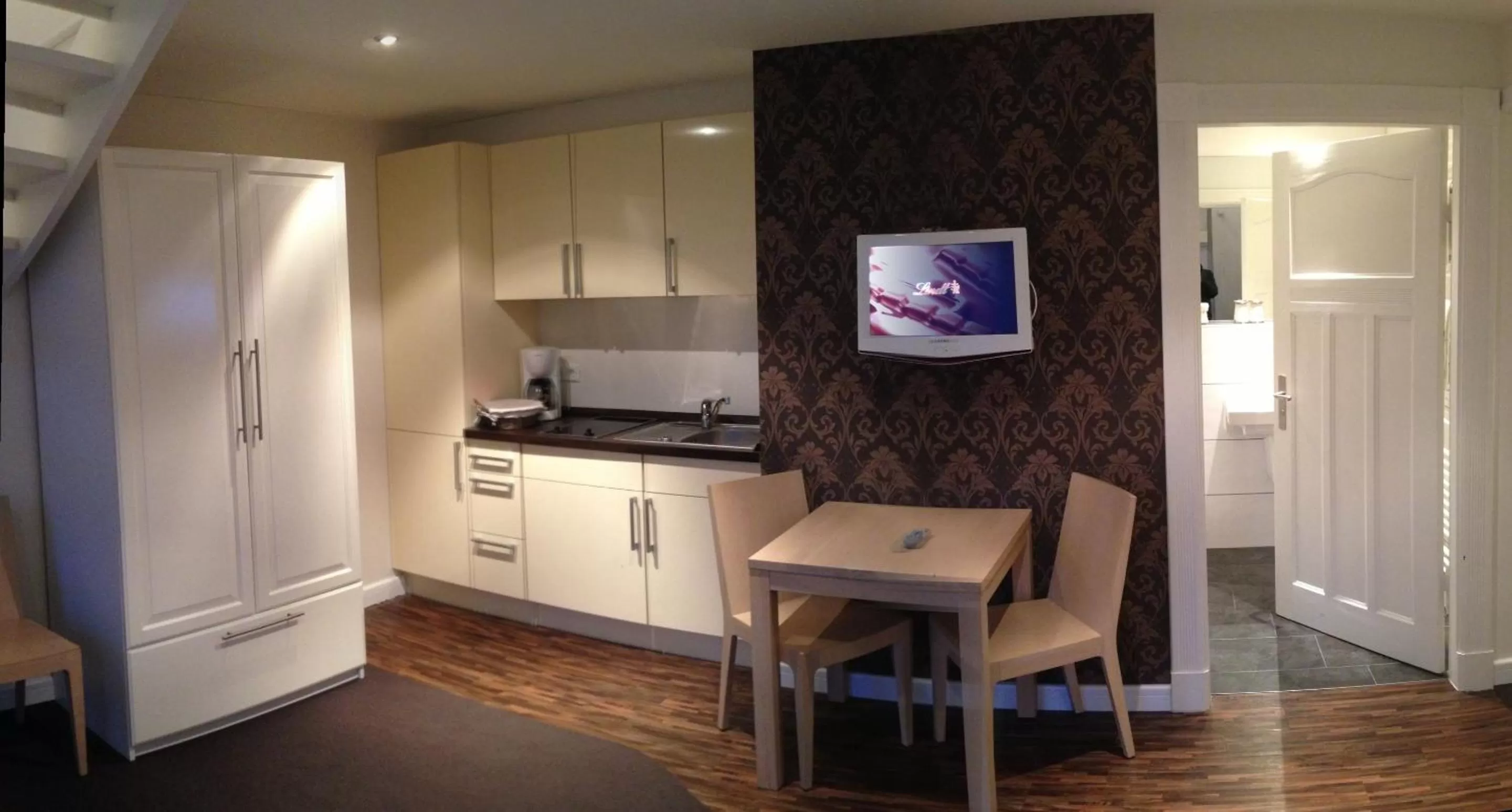 Kitchen or kitchenette in Hotel Insel Pension