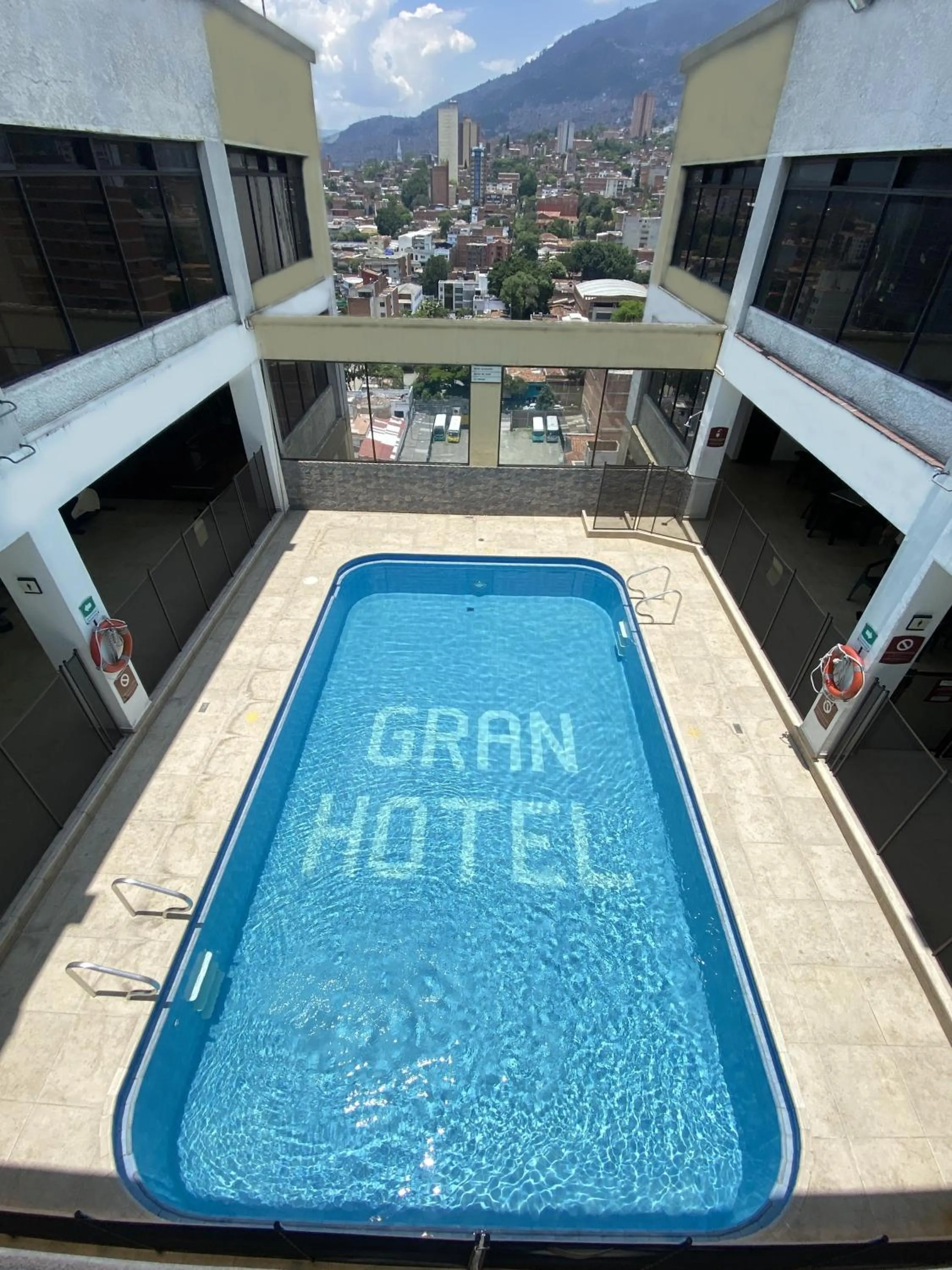 Swimming pool in Gran Hotel
