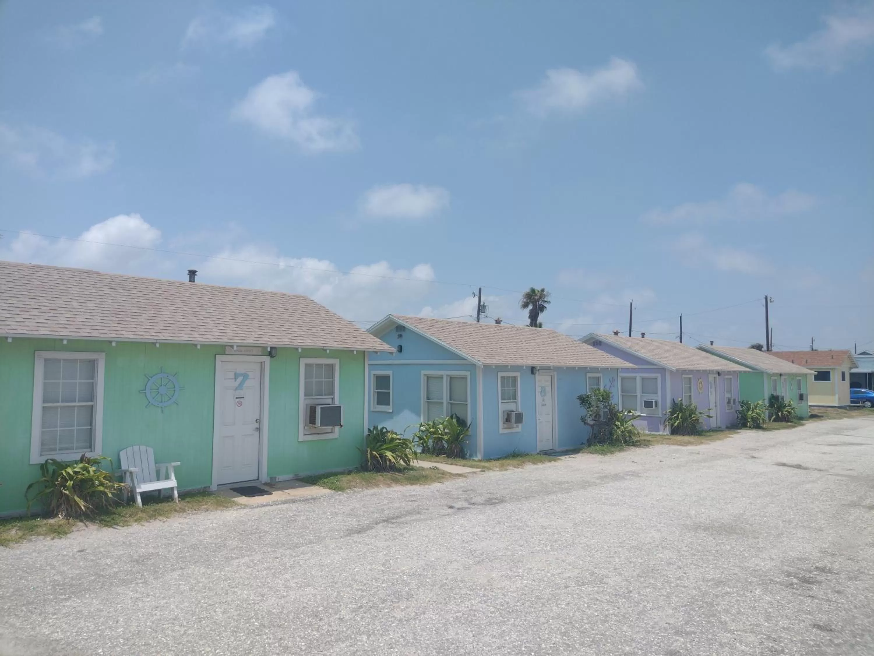 Property Building in Double Barr Cottage Inn