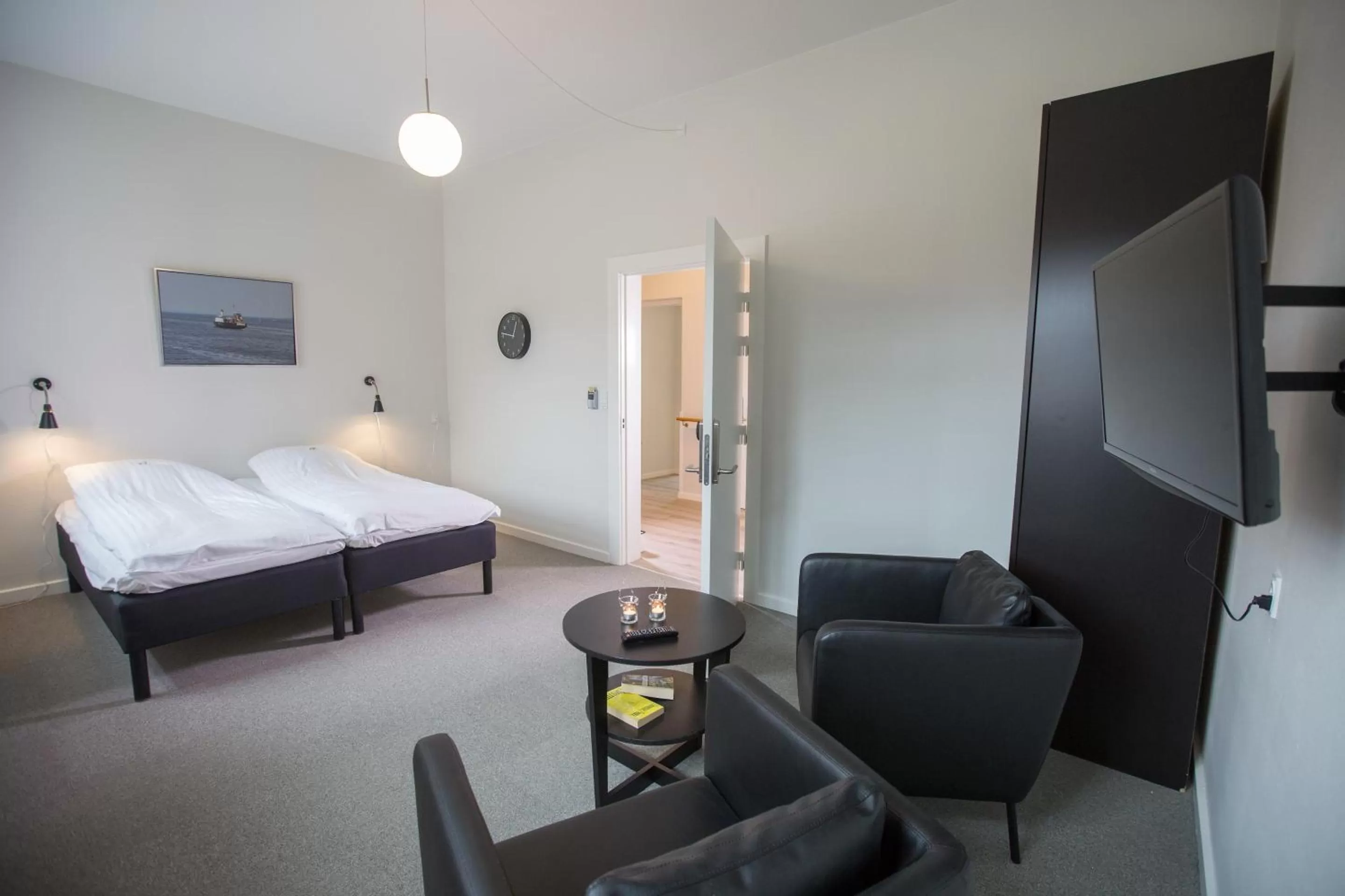 Photo of the whole room in Hotel Residens Møen