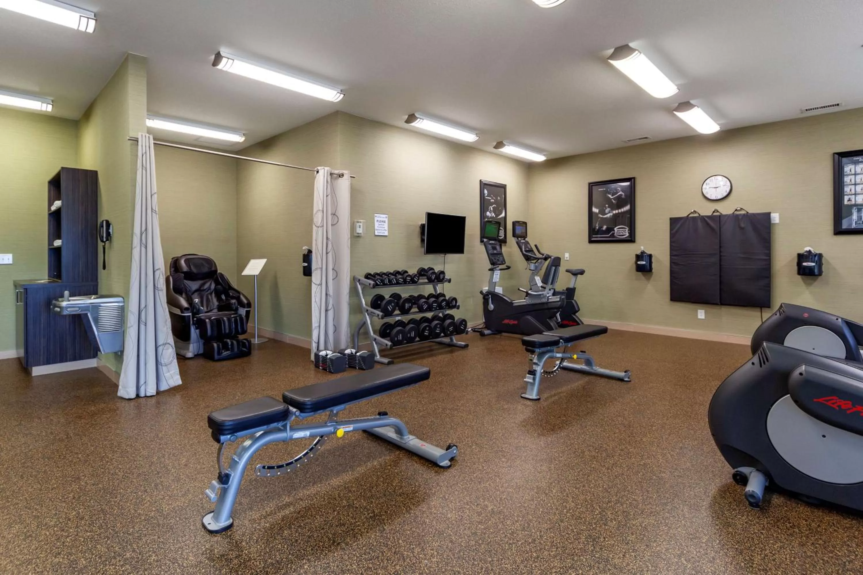 Spa and wellness centre/facilities in Best Western Plus Drayton Valley